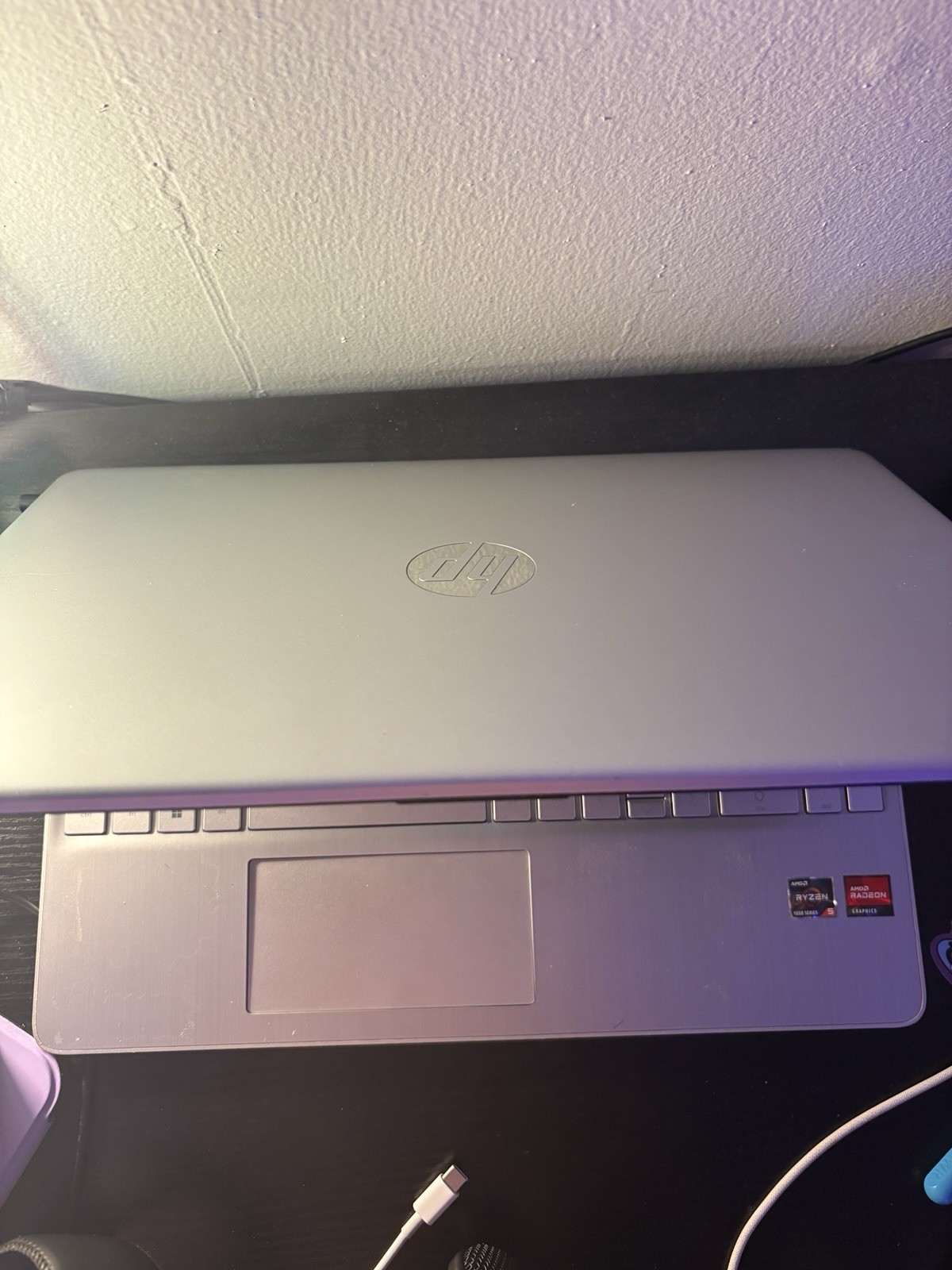 HP laptop 15-ef1082wm 15.6″ Laptop Ryzen 3 2.60GHz 8GB 256GB