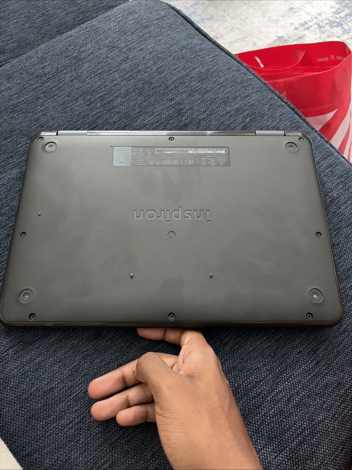 Dell inspiron 11 3168 2-in-1 laptop 11.6″ Touchscreen 2GB Ram/32GB SSD/W10, Gray