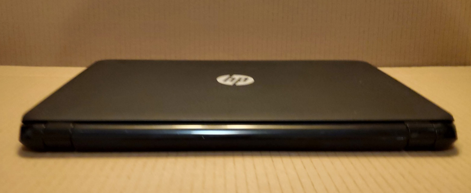 HP Notebook 15-g080nr – 15.6″ Laptop– AMD A6-6310 Quad-Core 1.80 GHz w/ Battery