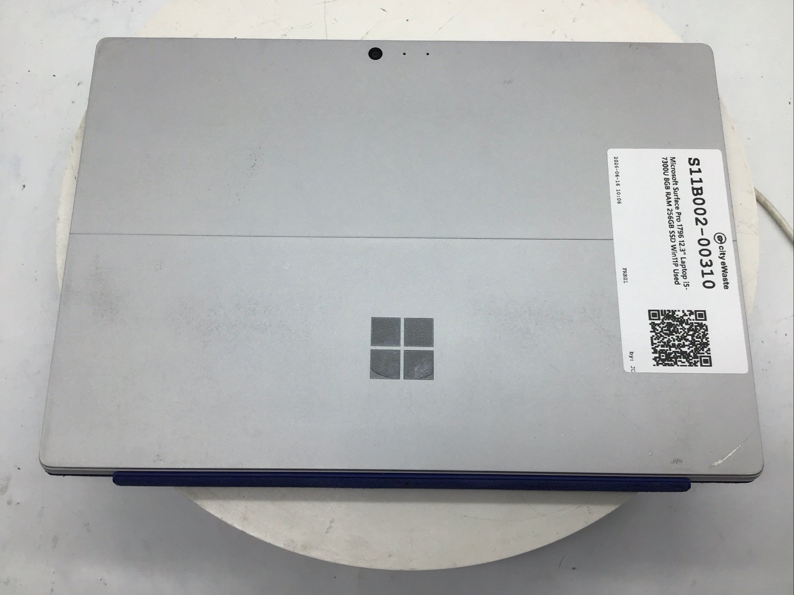 Microsoft Surface Pro 1796 12.3″ Laptop i5-7300U 8GB RAM 256GB SSD Win11P Used