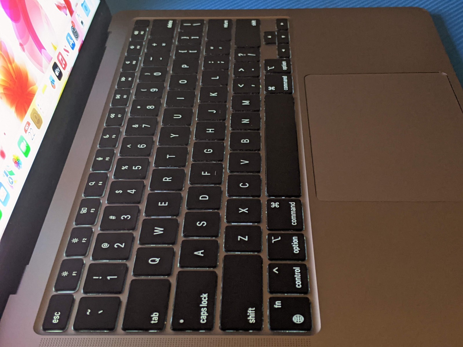 Apple MacBook Air A2337 (2020) M1 8CPU/7GPU 8GB 128GB 13.3″ OS Sonoma MGN63LL/A