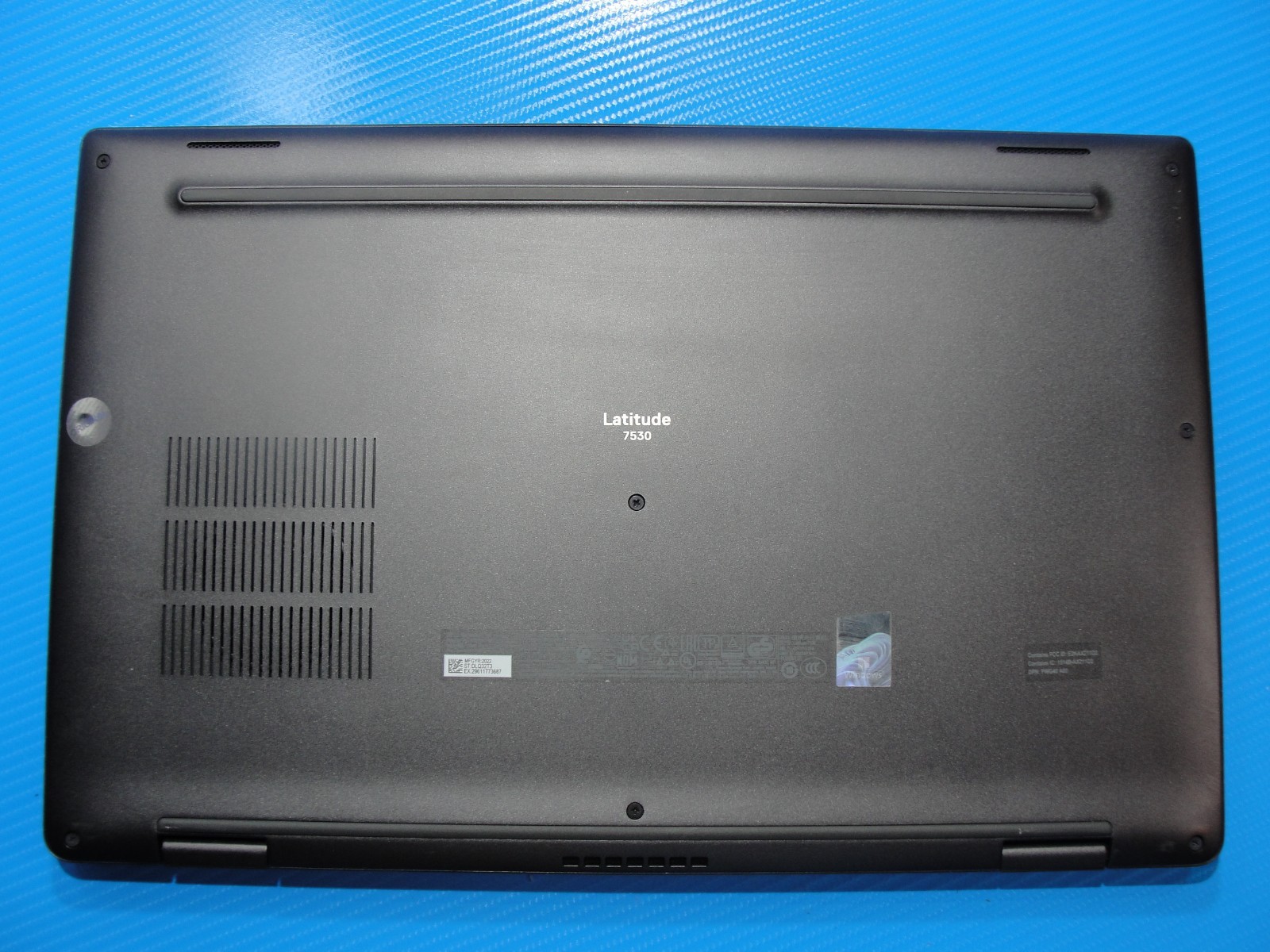 Dell Latitude 7530 15.6″FHD Touch Intel i7-1265U 1.8GHz 16GB RAM 1TB SSD