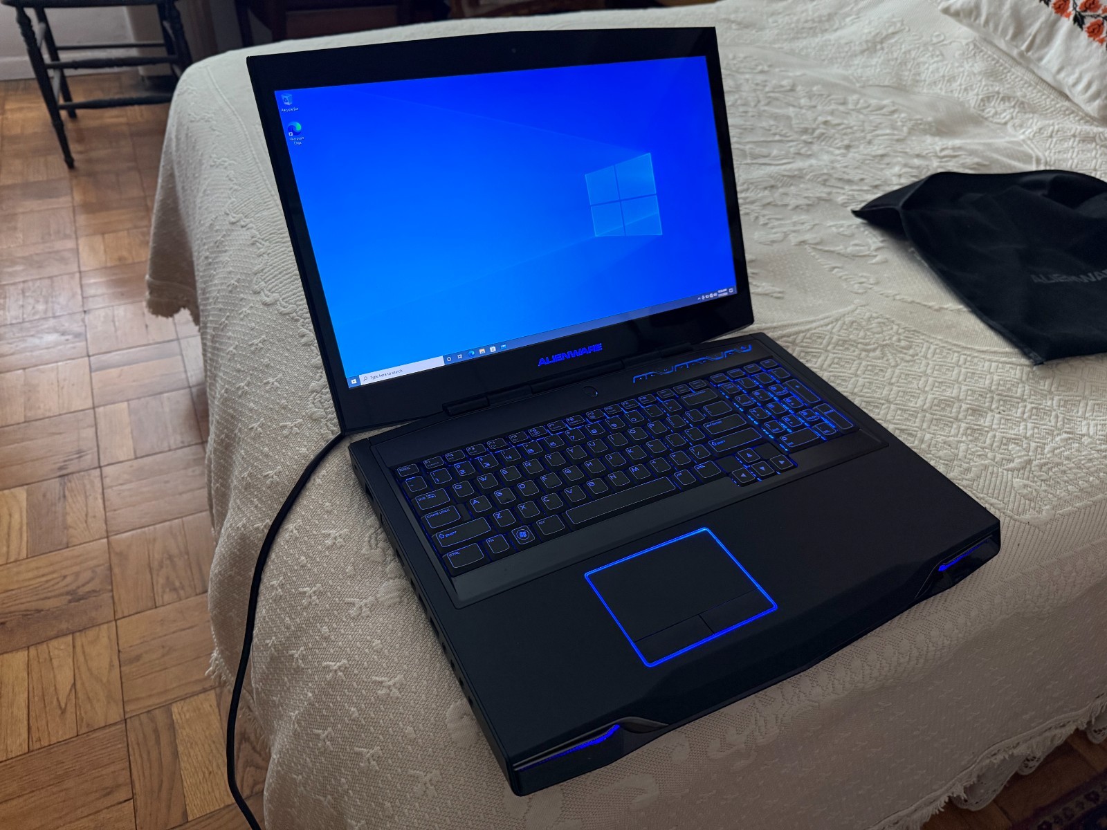 Alienware M17x R3 17″ GAMING l 8GB RAM, l 500 GB SSD, 1 500 GB HDD Core i7