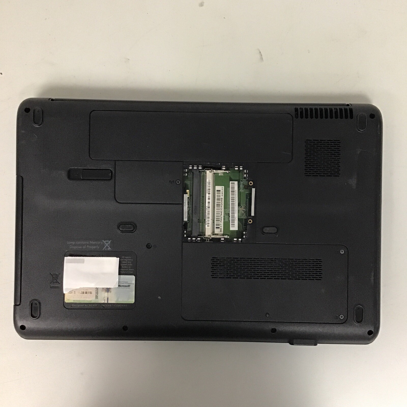 HP G60-442m – Intel Pentium – NO RAM – NO HDD – POWER ACC NO POST – PARTS