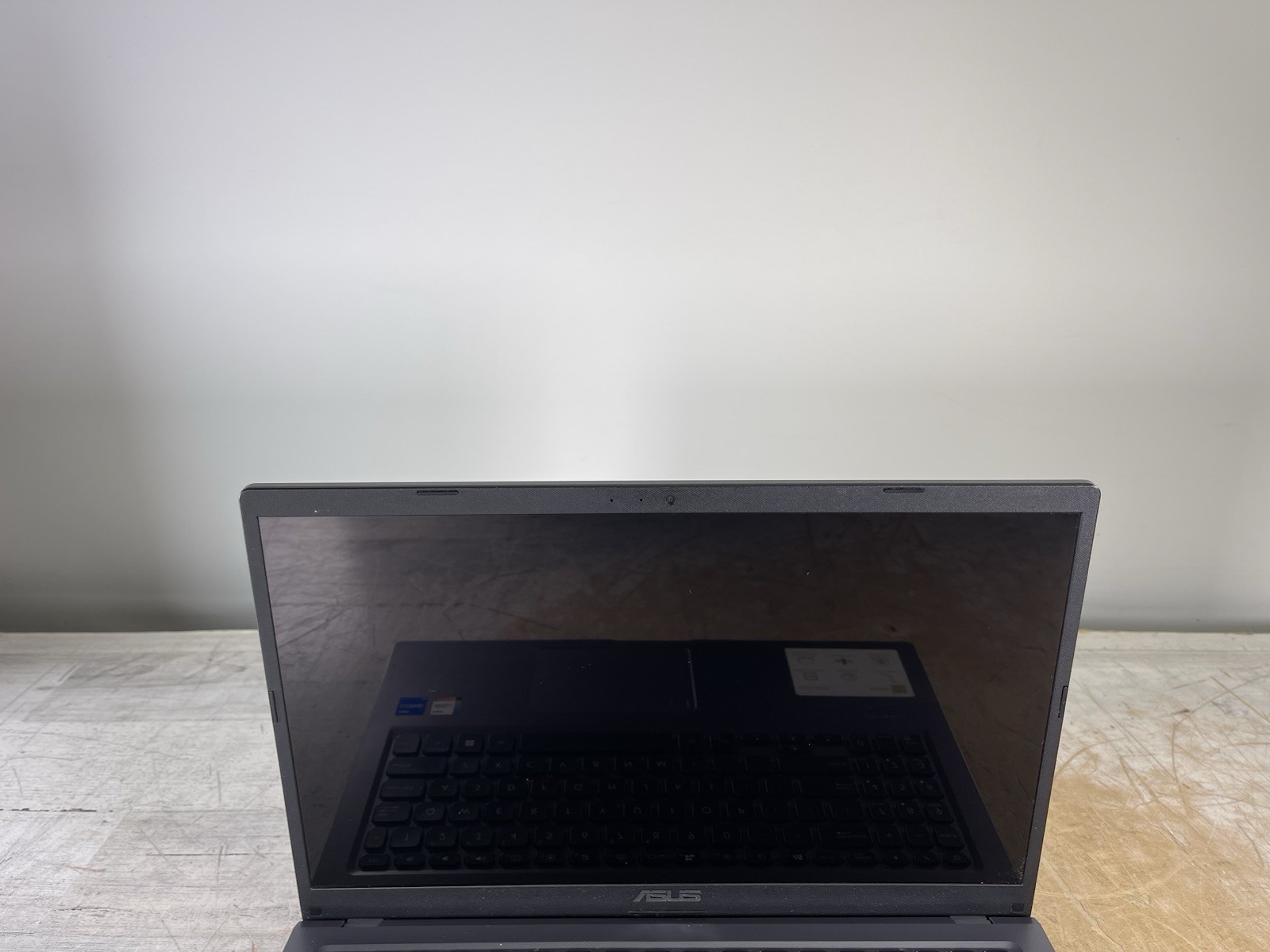 ASUS VIVOBOOK R565E i5-1135G7 @ 2.40GHz, 20GB RAM, NO HDD/OS
