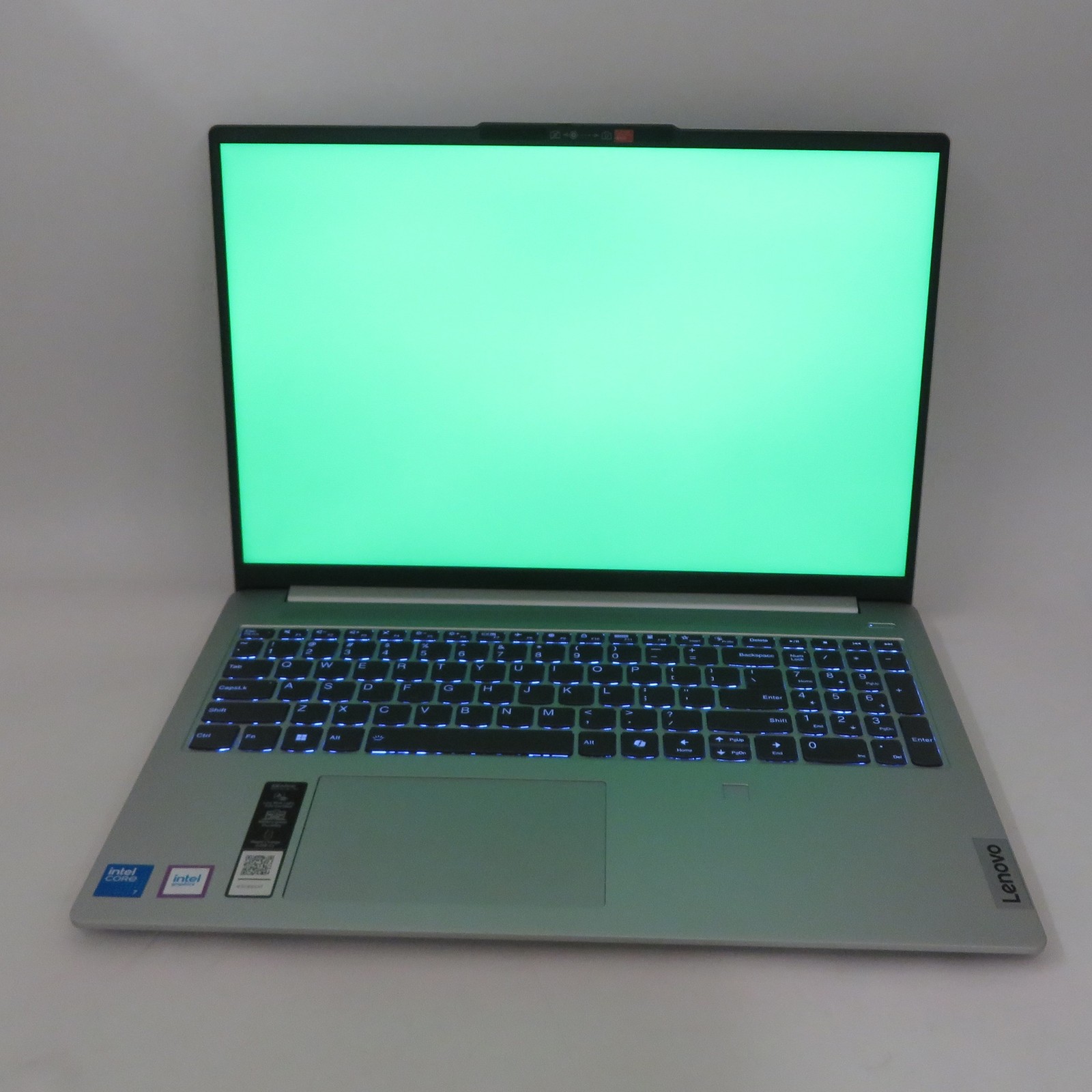 Lenovo IdeaPad Slim 5 16IRU9 CORE 7 150U 1.8GHz 8GB RAM 512GB Windows 11
