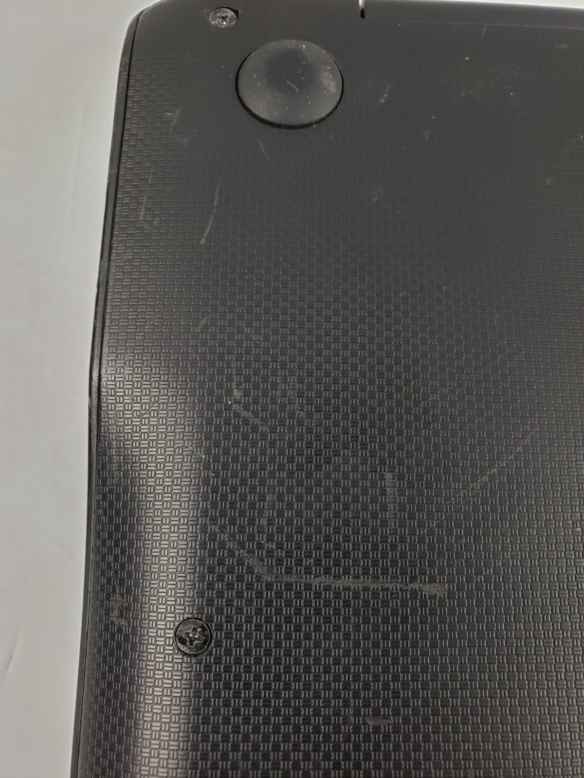For Parts HISENSE Chromebook Model C11 Chrome OS Turns On – AS IS – NO RETURNS