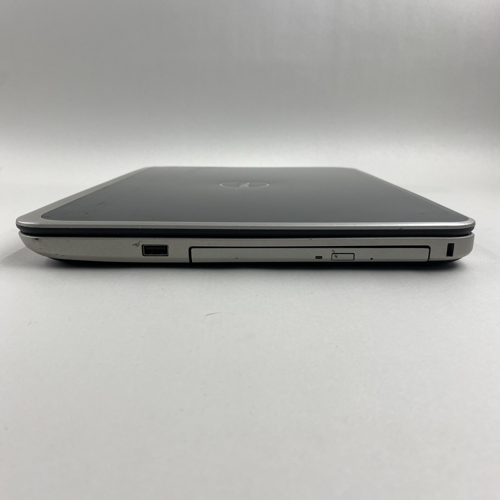 Dell Inspiron 5537 Core i5-4200U 1.60GHz 6GB RAM 15.6″ No Battery No HDD No OS