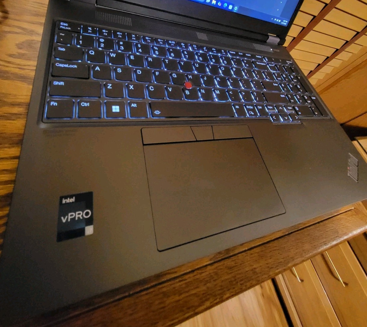 Lenovo ThinkPad P16 12th Gen i7-12850HX 24xCPU@2.1GHz 32GB RAM 512GB SSD 070101