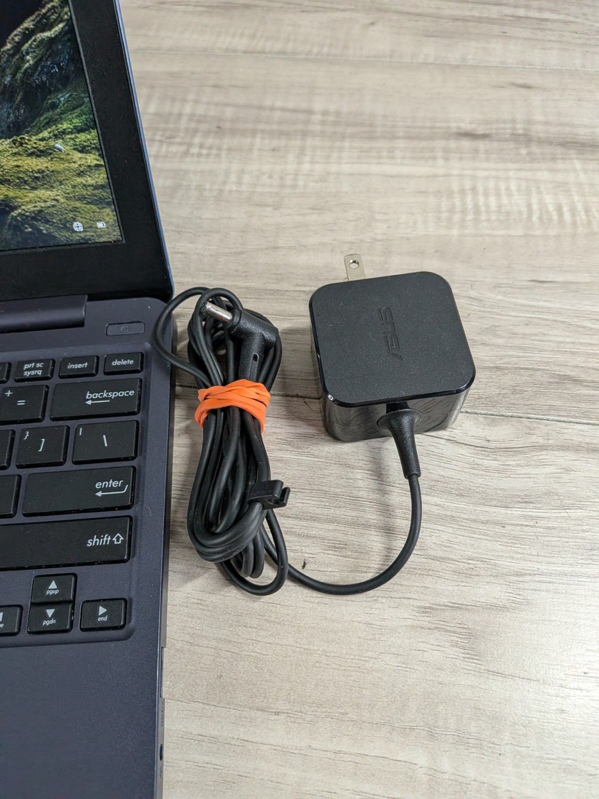 ASUS E203M Laptop | Intel Celeron N4000 | 4GB RAM | 30GB Hard Drive |