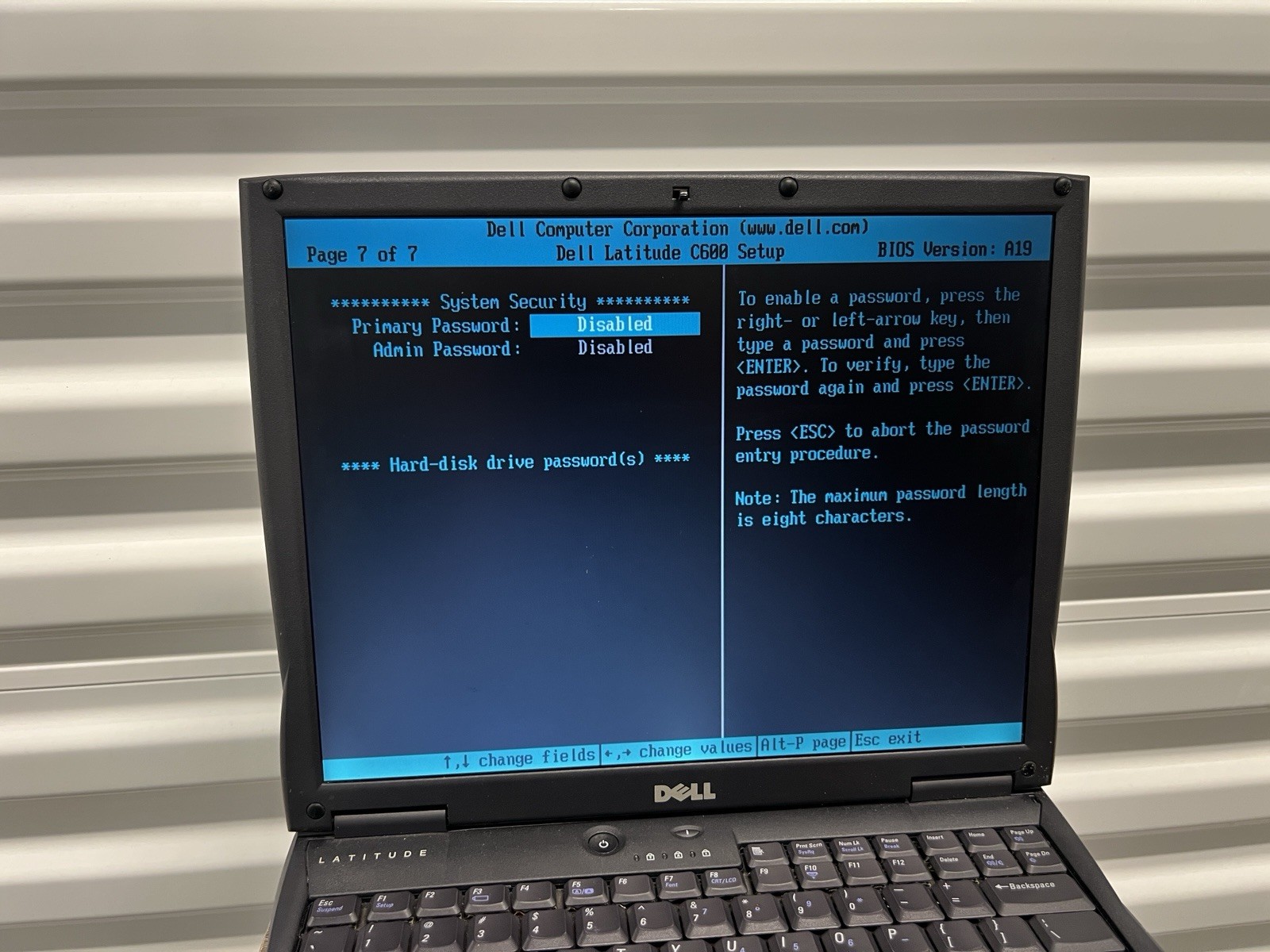 Vintage Dell Latitude C600 Retro Pentium III Laptop CD, Serial, ATI Graphics