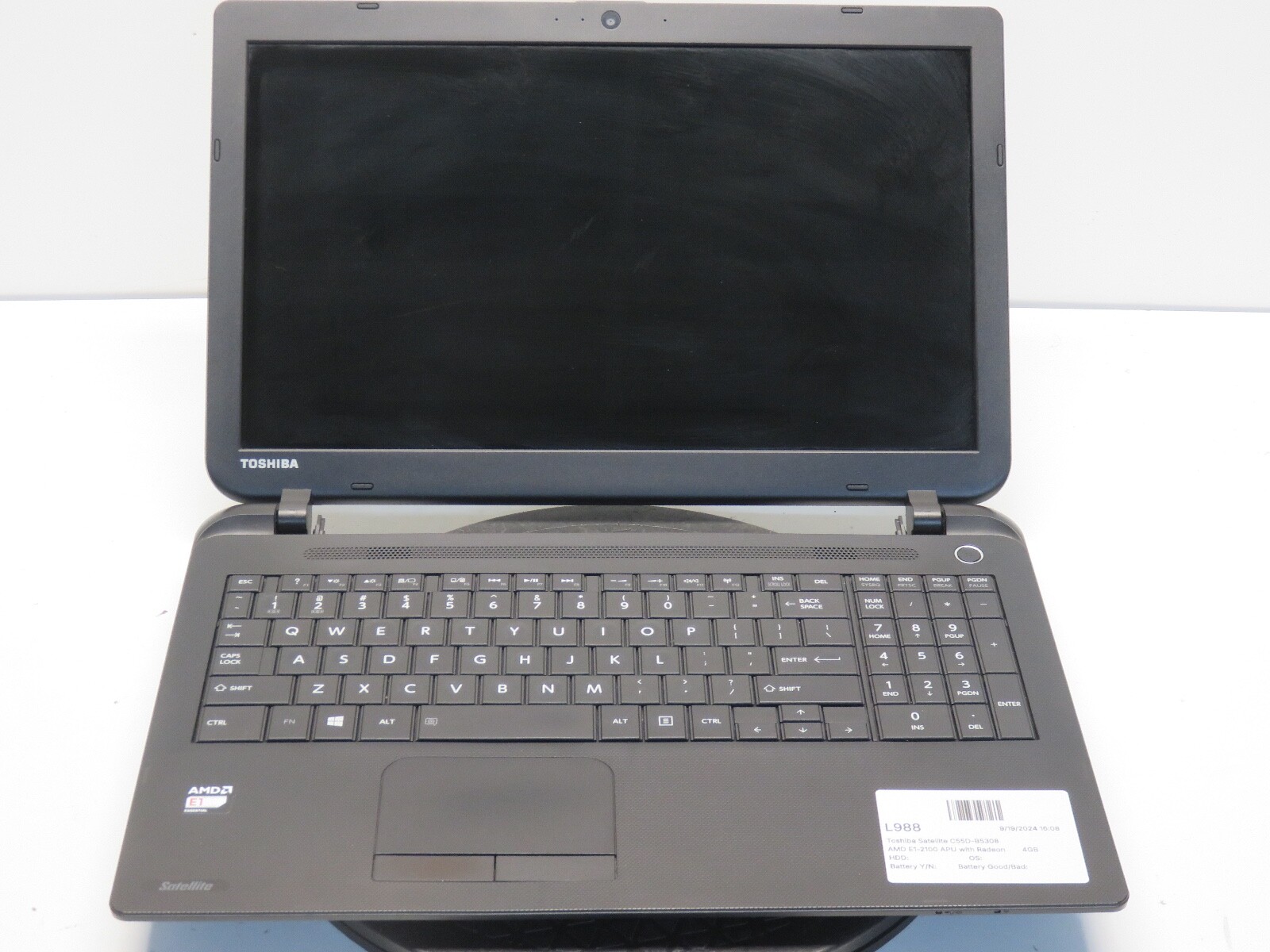 Toshiba Satellite C55D-B5308 AMD E1-2100 APU 1.00GHz 4GB NO HDD No Batt