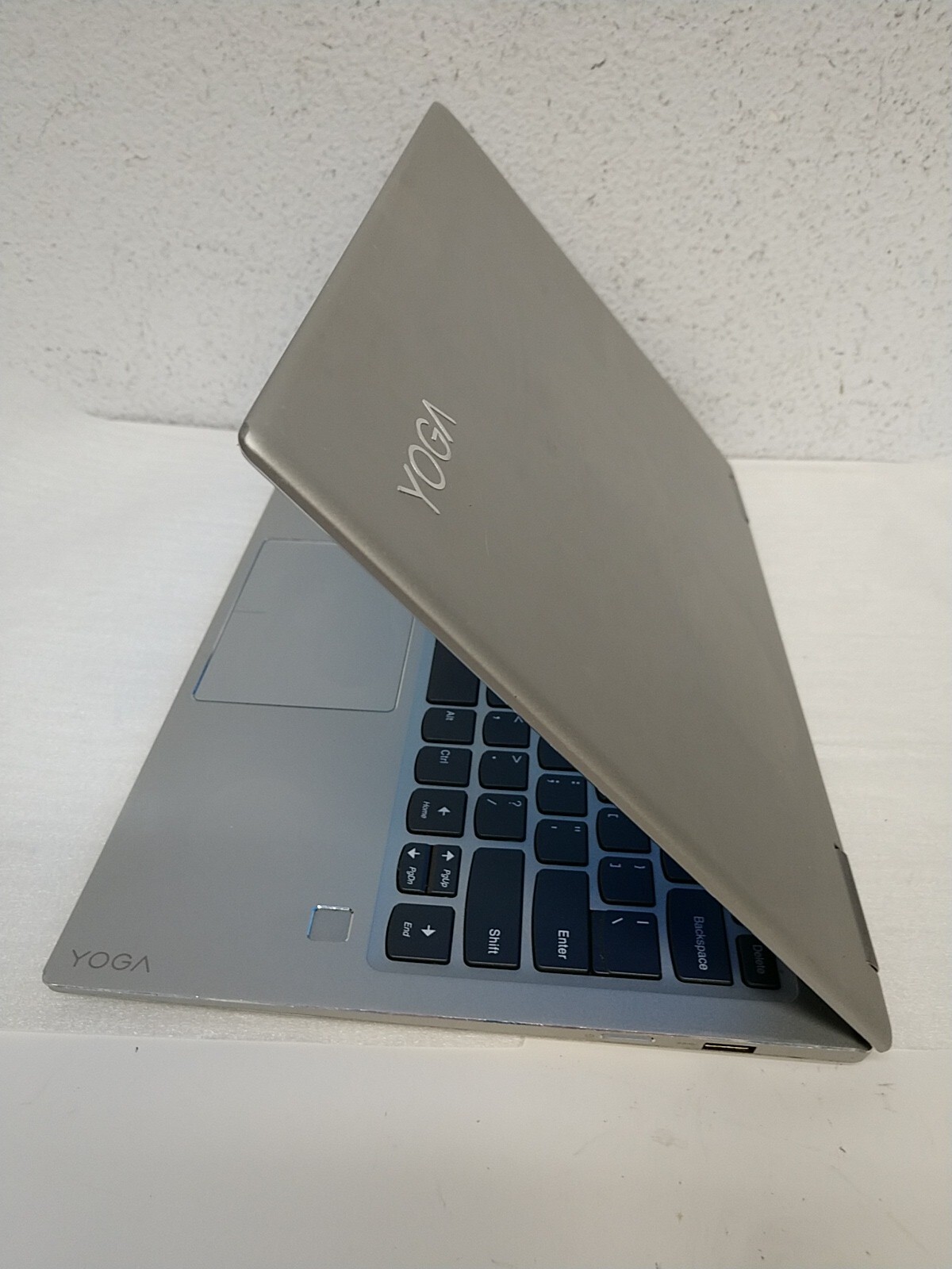 Lenovo yoga 720-13IKB TOUCH 2IN1 Intel Core i5-7200U 2.5GHz 8GB 256GB SSD Win11
