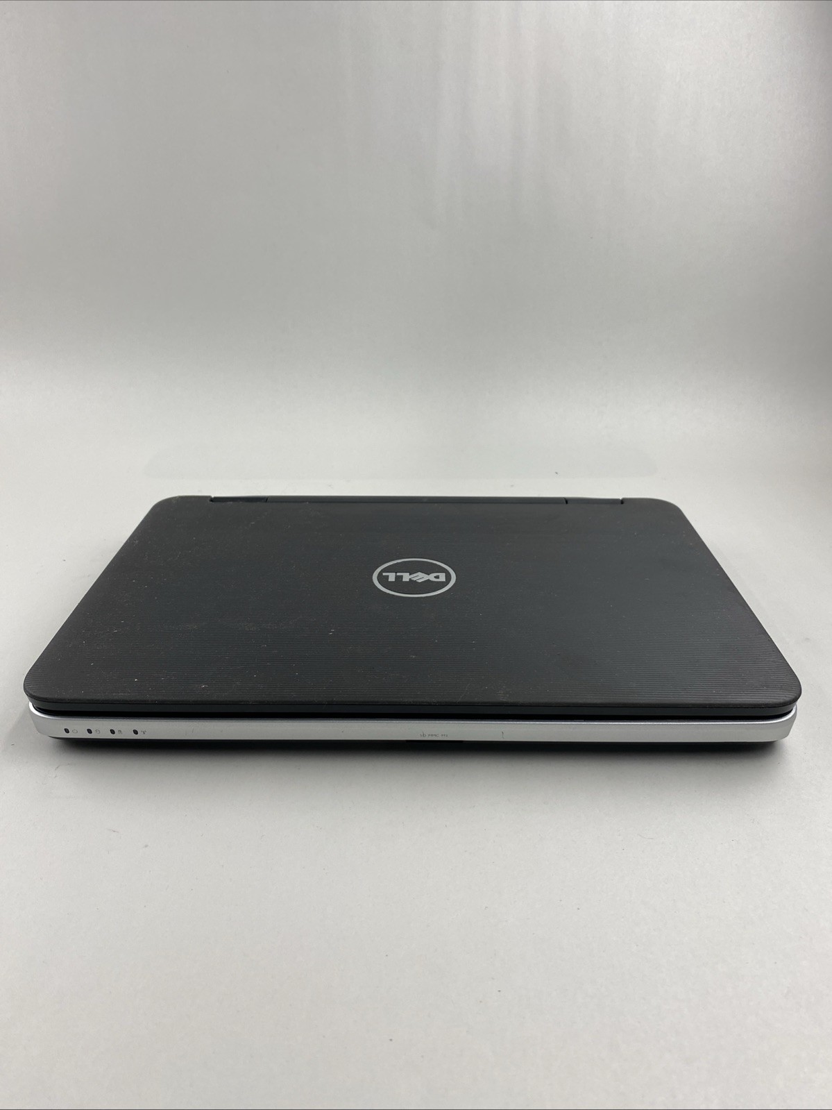 Dell Vostro 1440 Core i3-M370 2.40GHz 4GB RAM 14.0″ No Battery No HDD No OS
