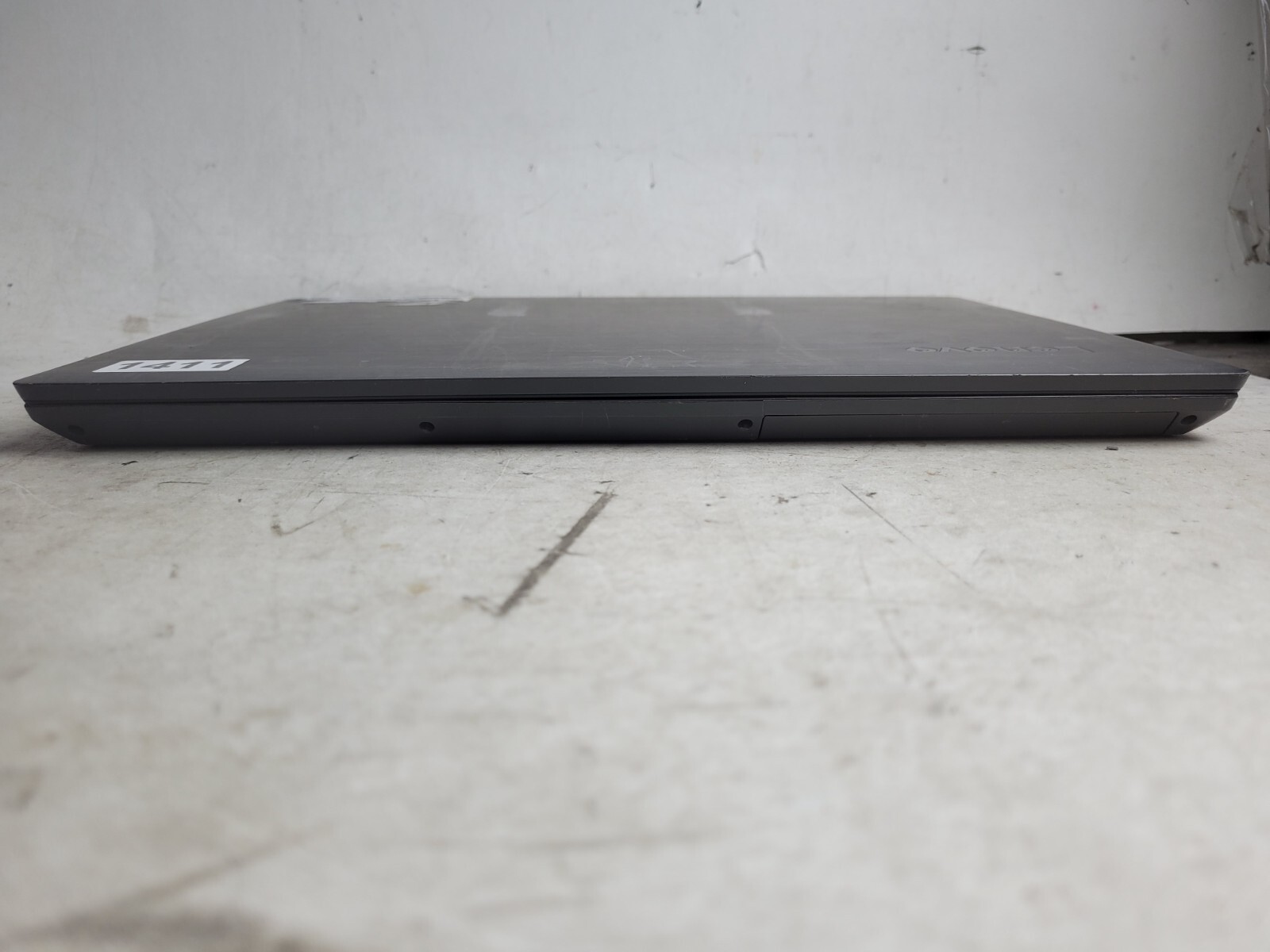Lenovo V330-14ARR w/AMD Ryzen 3 2200U, 4GB RAM, 14″ Laptop for Parts #1411