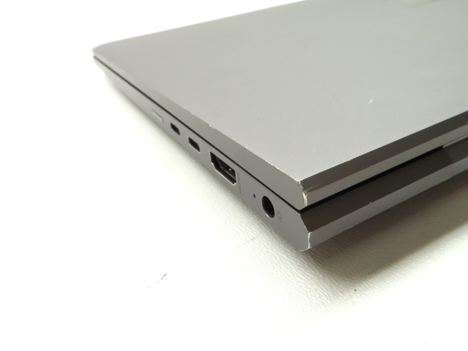 HP ZBook Firefly 14 G8 14″ Intel Core i5-1135G7 2.4GHz 16GB RAM 256GB SSD