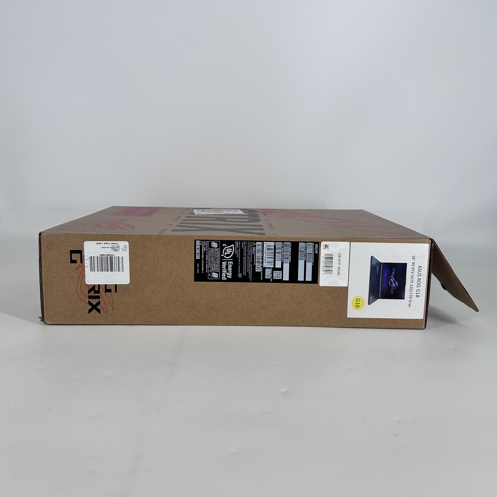Asus ROG Strix G18 G814 240Hz QHD+ 2.5 GHz Ryzen 9 9955HX 32GB 1TB RTX 5070