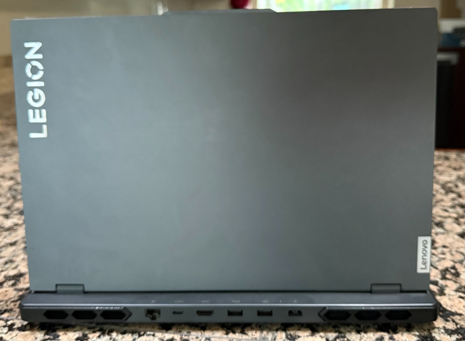 Lenovo Legion Pro 7 16IRX8H 16″ (2TB SSD, Intel Core i9 13th Gen., 5.40 GHz,…