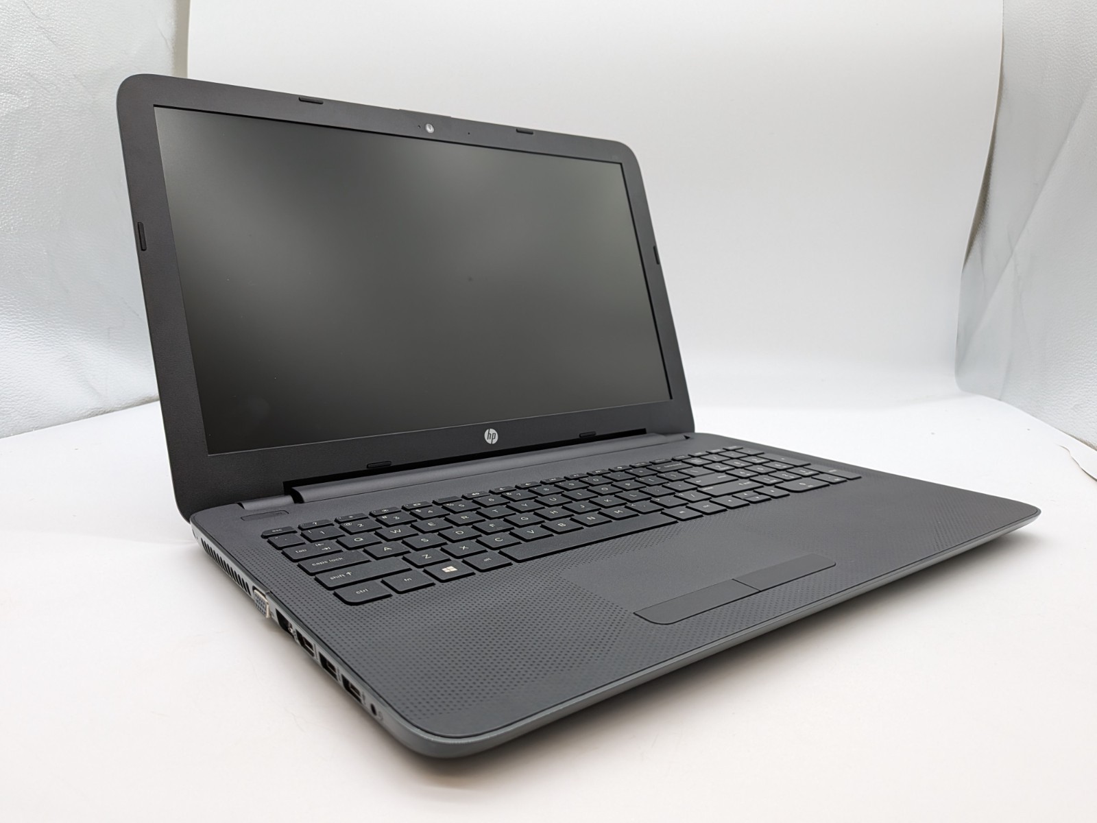 HP 255 G4 Windows Pro Laptop For PARTS/REPAIR ONLY!