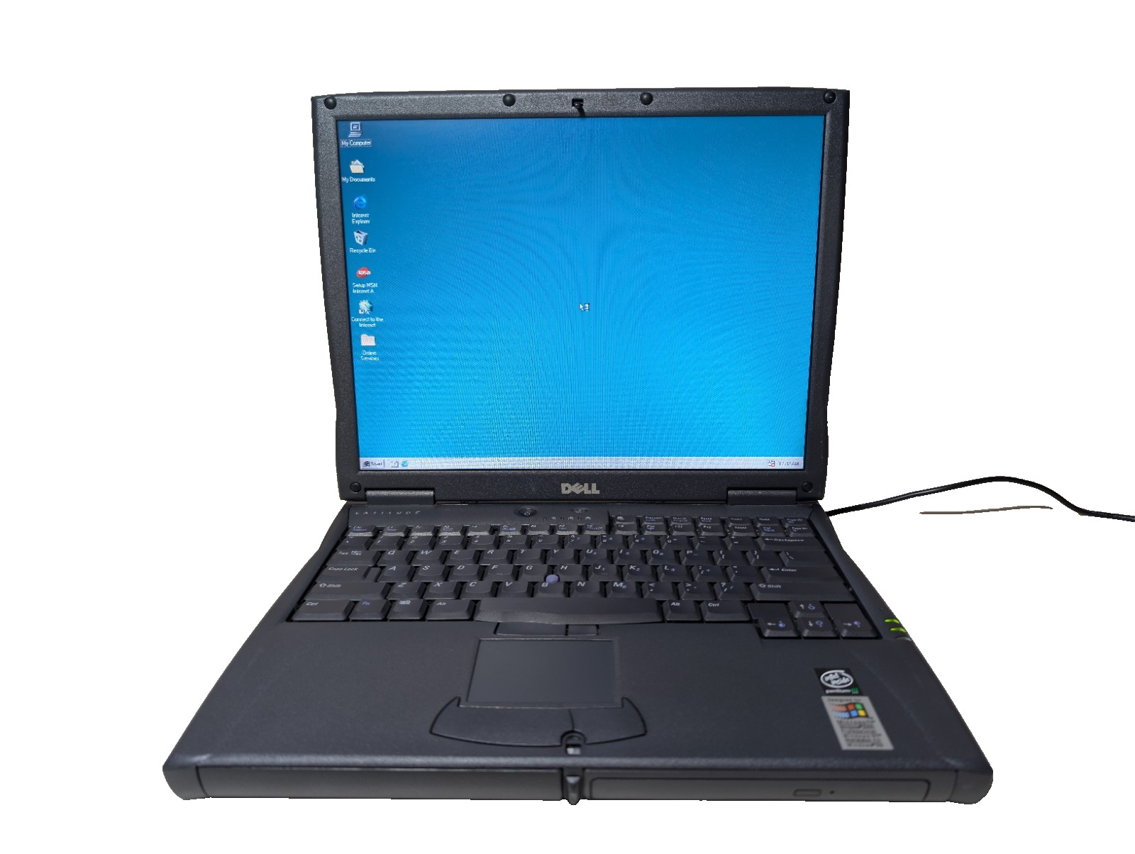Read! DELL LATITUDE C600 | PENTIUM III 256MB RAM 20GB HDD | Windows 98 SE ATI