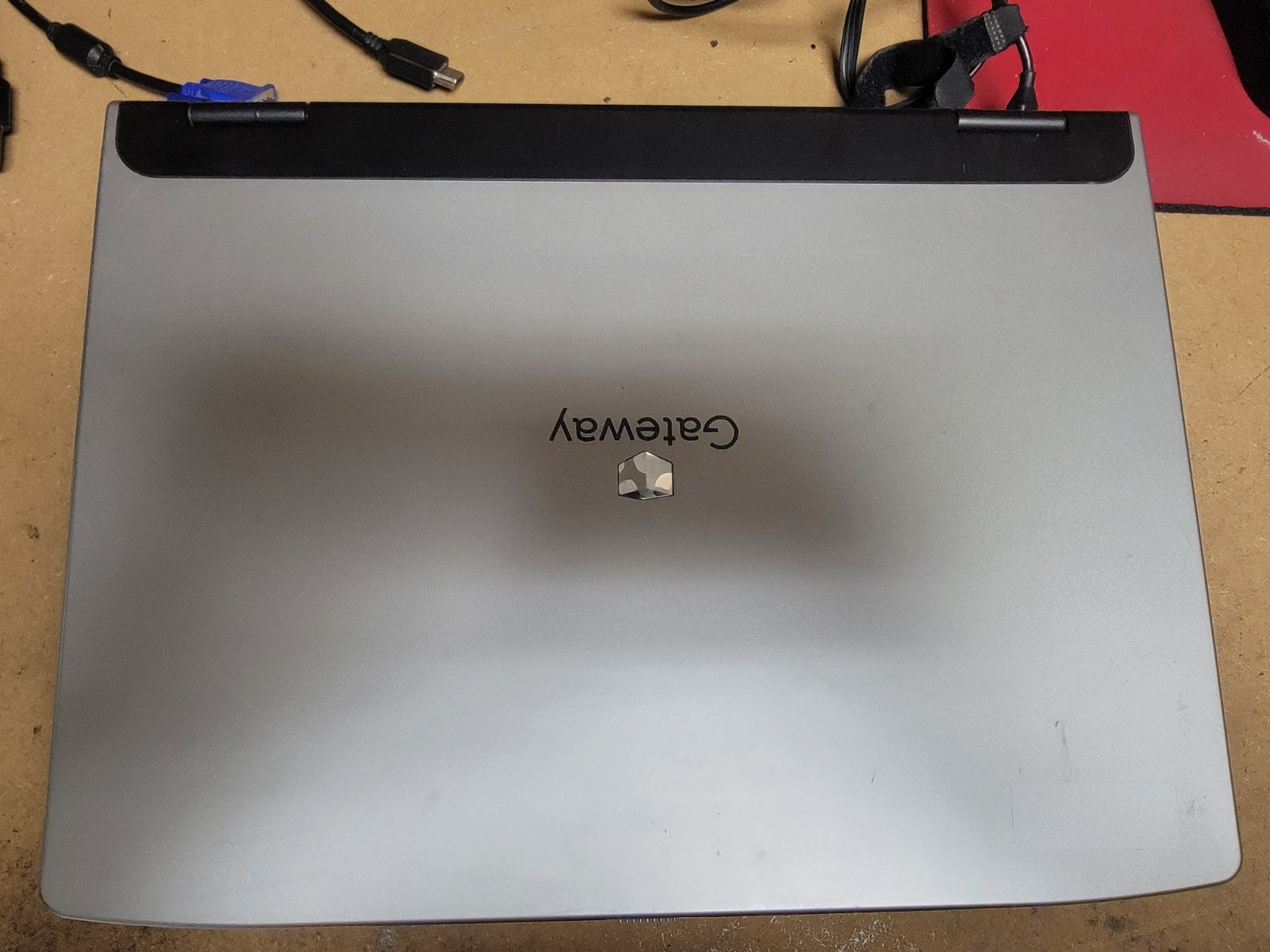 GATEWAY M460 LAPTOP – PENTIUM M 1GB – FOR PARTS OR REPAIR