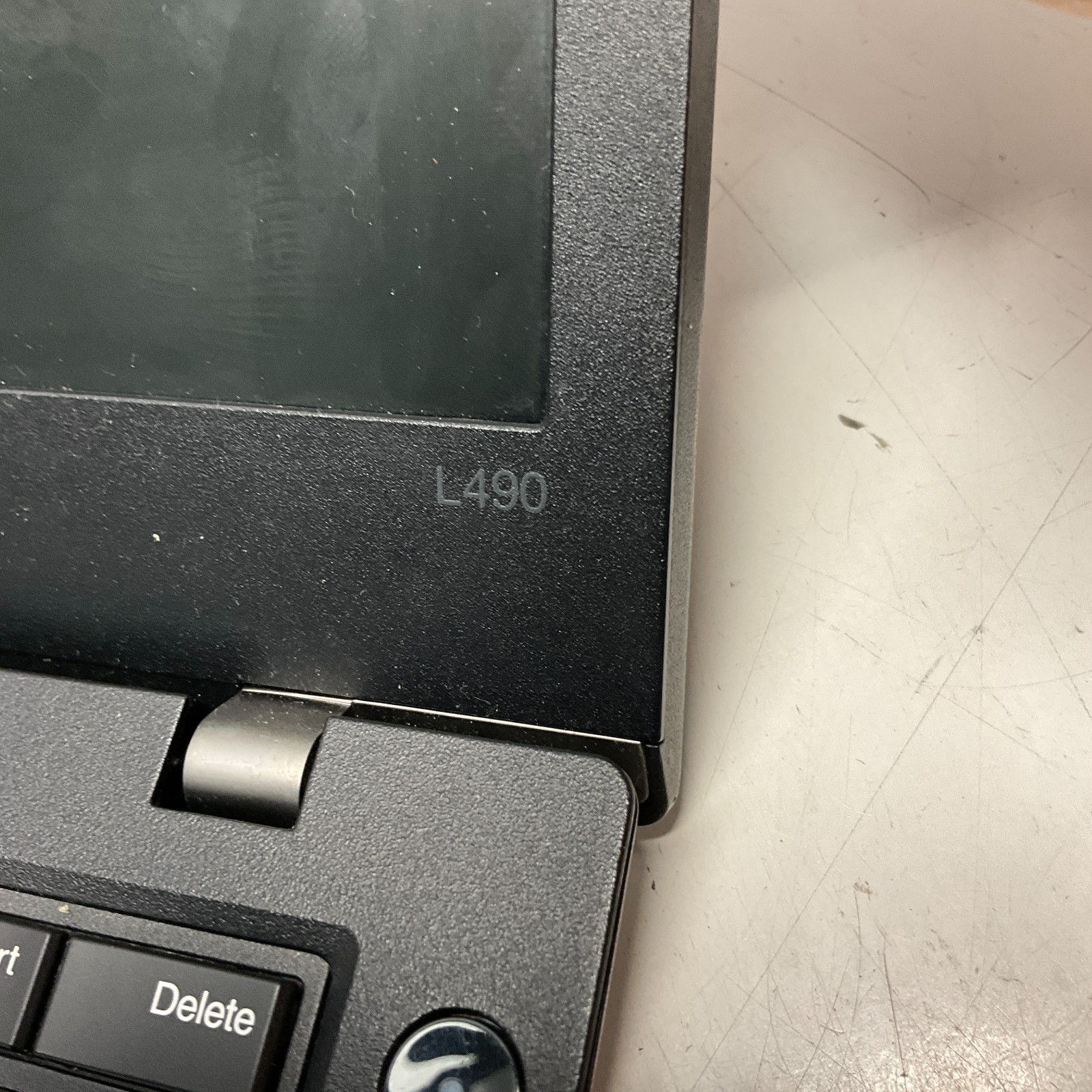 Lenovo Thinkpad L490 Laptop Intel Core i5 8th Gen FOR PARTS ONLY BROKEN LCD