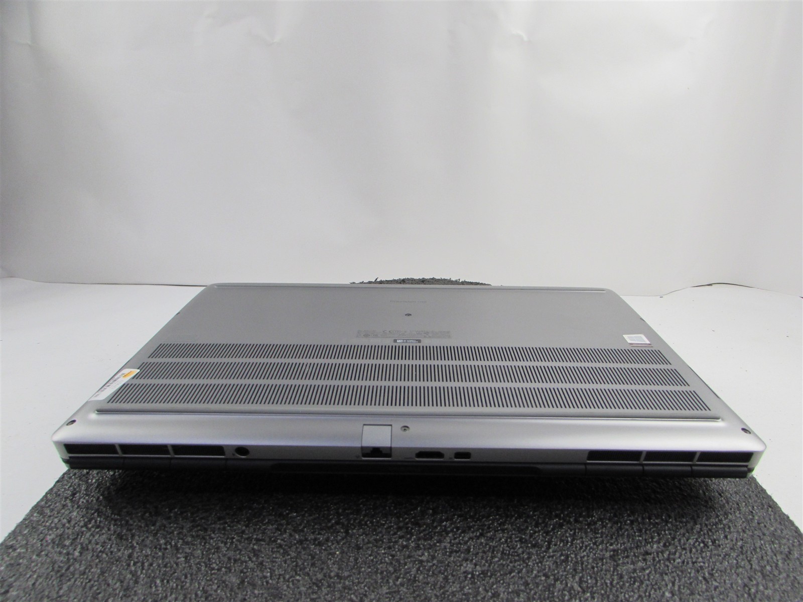 DELL PRECISION 7750 FHD I7-10875H 512GB 64GB RAM RTX 4000 WIN 11 PRO NO BATT