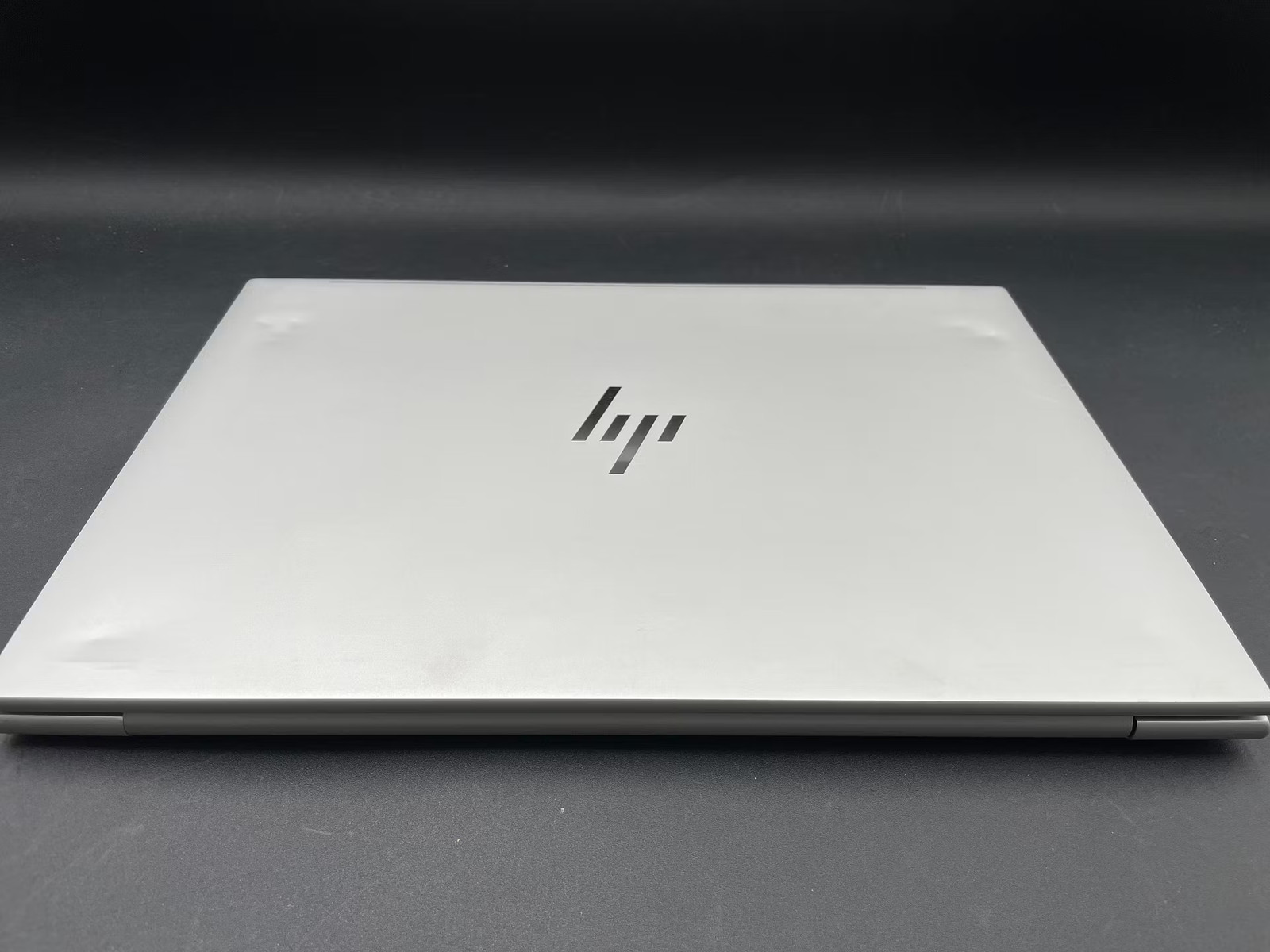 HP EliteBook 860 G9 Used 16″ (i5-1245U-16GB-256GB NVMe)