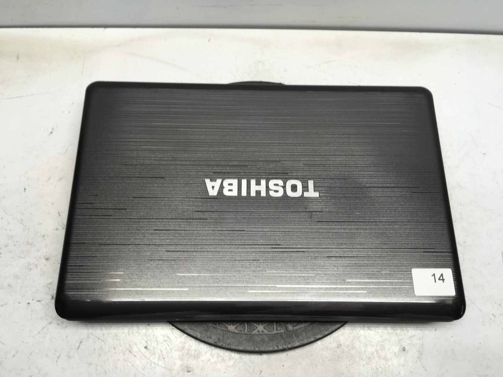 Toshiba Satellite P755-S5269 Intel i5-2410M 2.3GHz 6 GB NO HDD No Batt