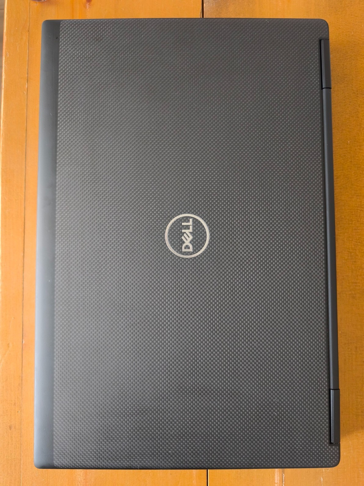 Dell Precision 7730 – i7-8750H 2.2GHz (96GB RAM / 512GB SSD / Quadro P3200)