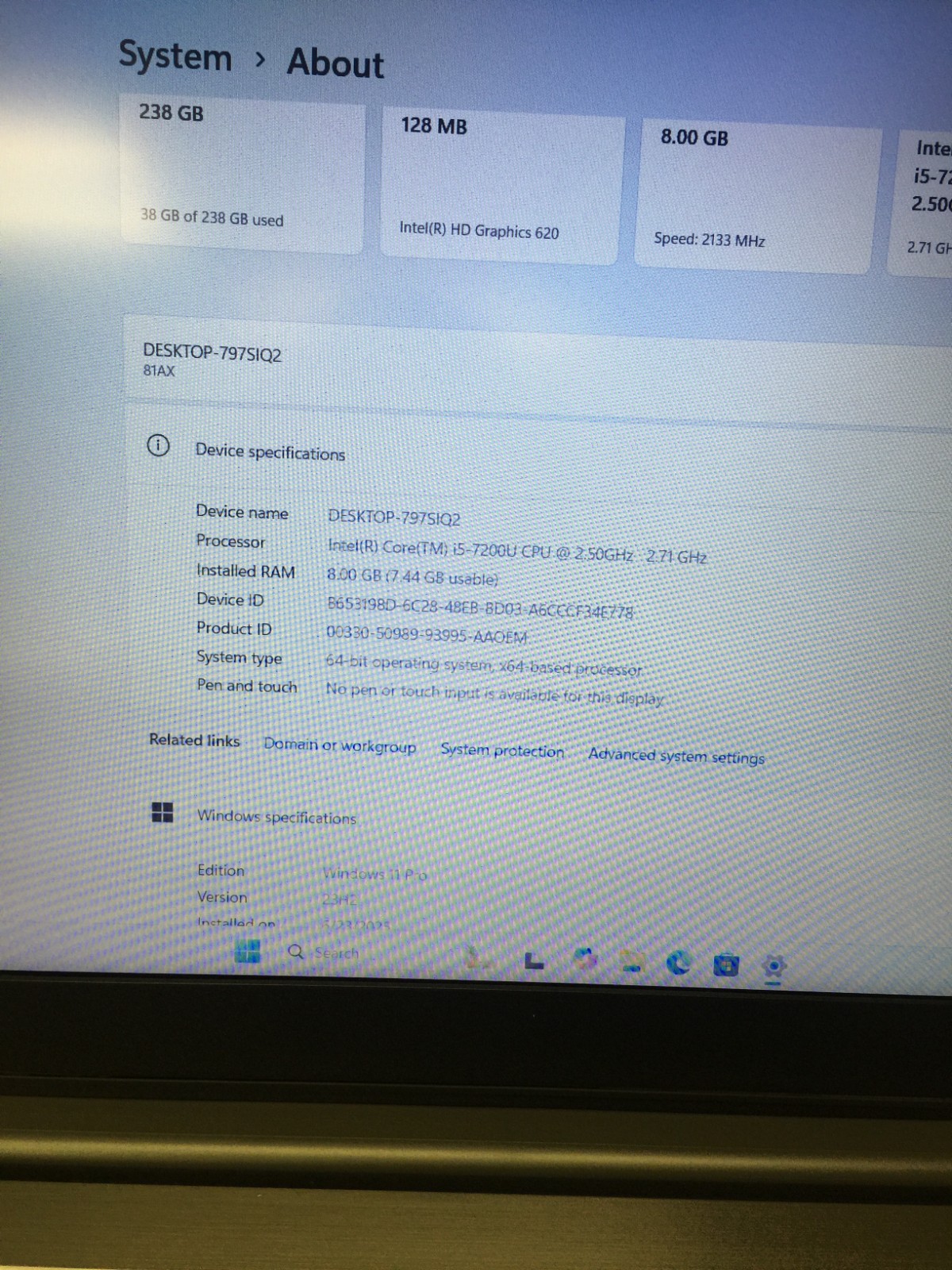 LenovoV330-15IKB (81AX) core i5 7th gen 2.50 ghz 8 GB RAM 256 GB SSD WIN 11 PRO