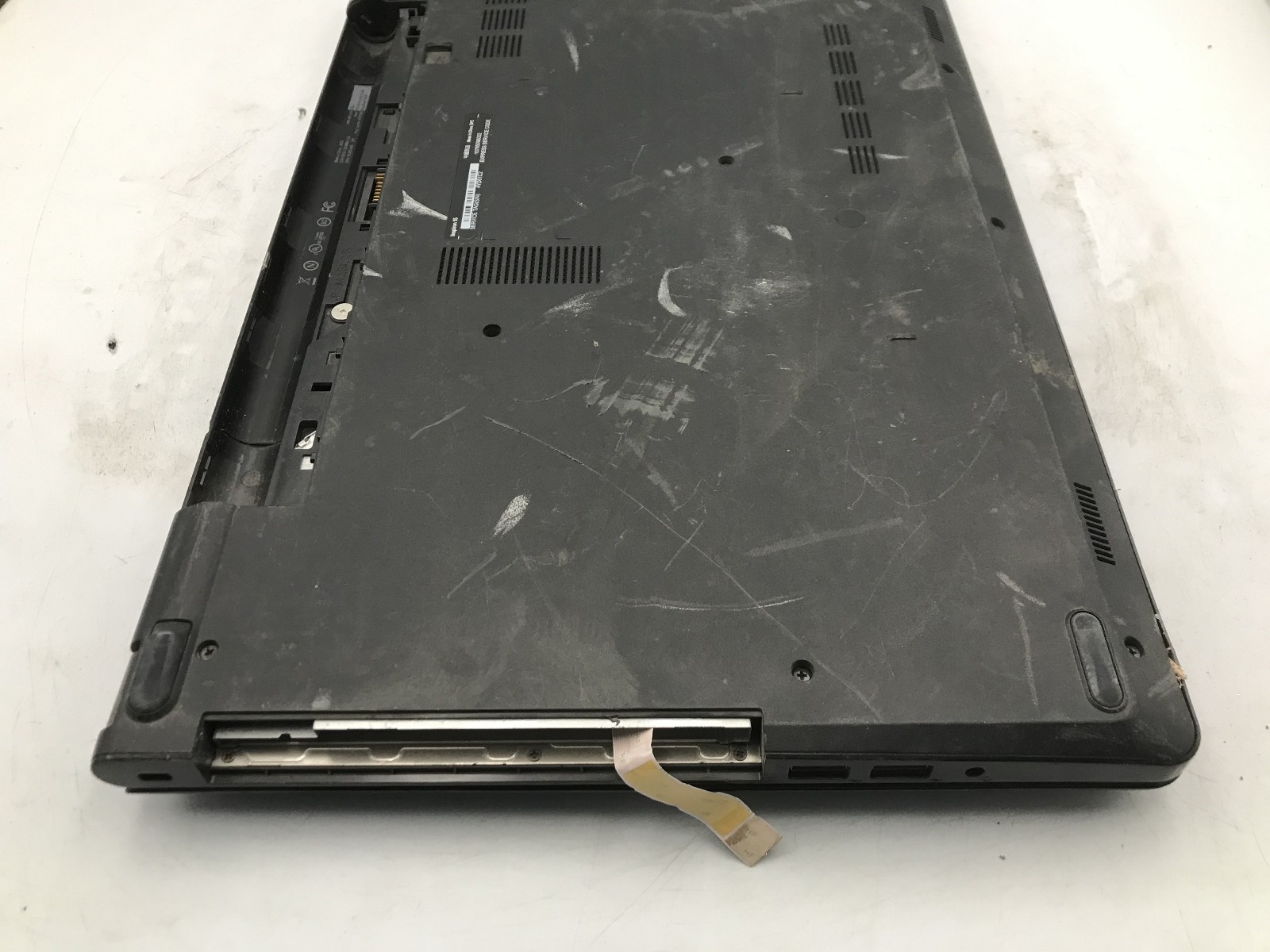 DELL INSPIRON 15 3552 – FOR PARTS/REPAIR – AMD E2 CPU – NO RAM -READ DESCRIP- BB