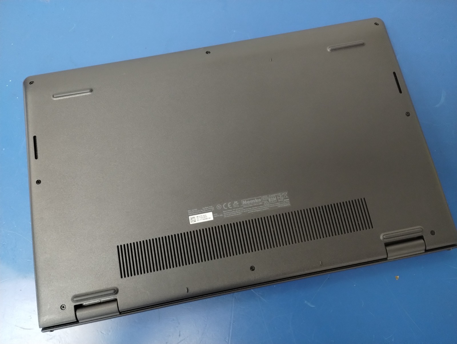 DELL 15 DC15255 G8MK9, AMD Ryzen 7 7730U, 2.00 GHz 16 GB RAM, 512 GB NVMe