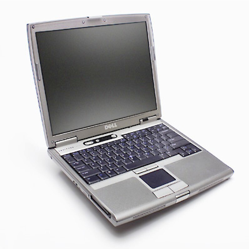 Dell Latitude D810 15.4″ Laptop PT M 2.13GHz 1.50GB 120GB WIN XP SP3 RS-232 PORT