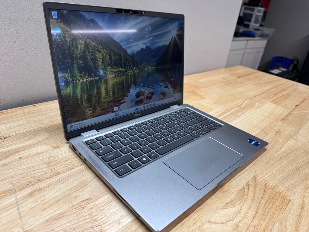 Dell Latitude 7440 14″ TOUCHSCREEN Laptop Intel Core i7, 512GB SSD, 32GB, W11