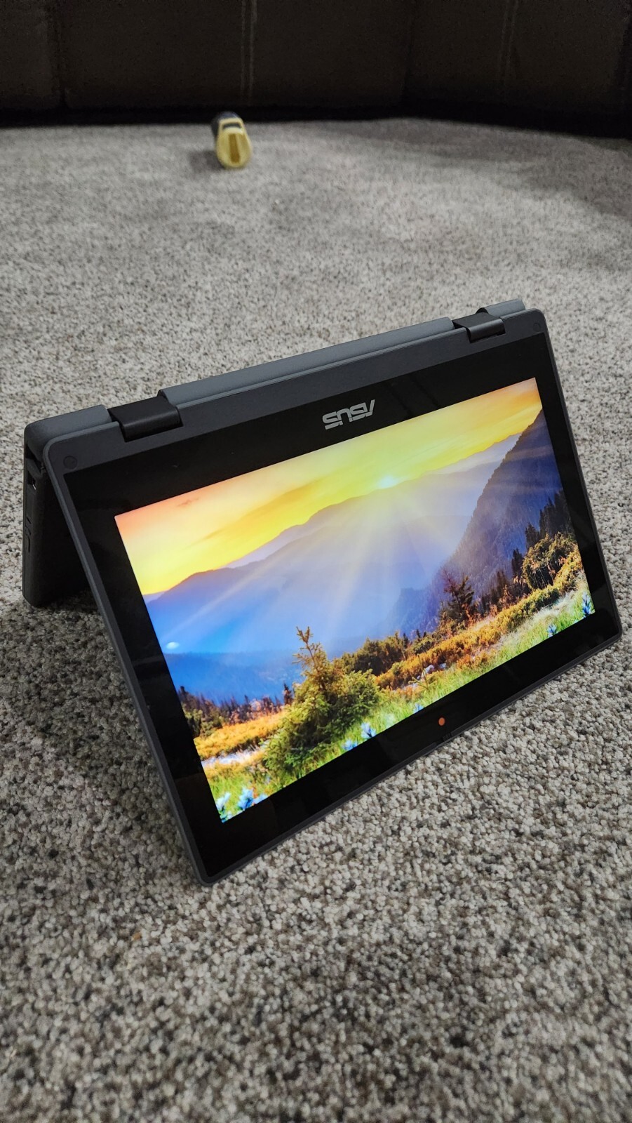 ASUS BR1100 Clamshell 11.6″ (128GB eMMC, Intel Celeron N, 2.80 GHz, 4GB) Laptop