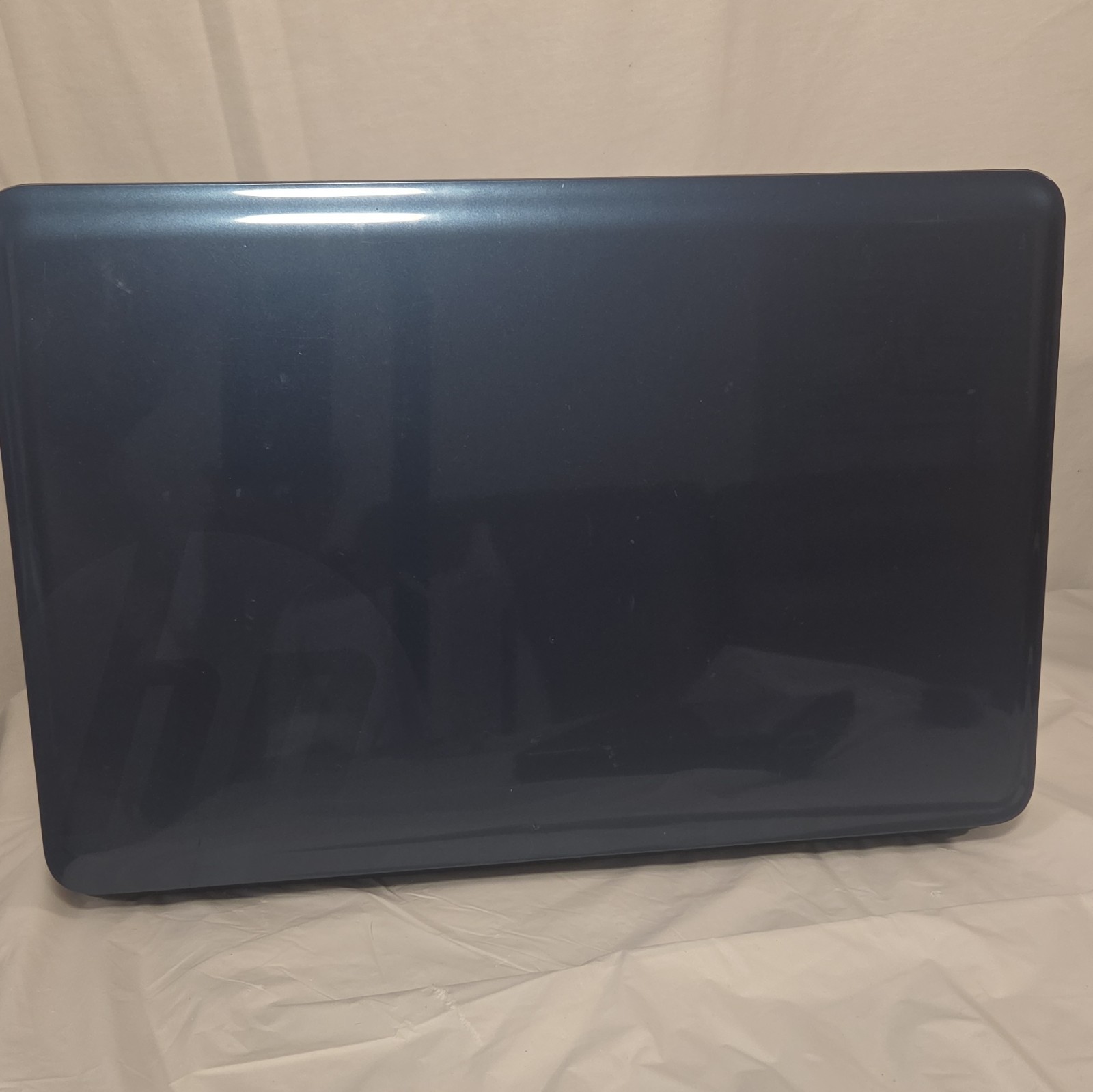 HP HP 2000 15.6″ Laptop Intel Core i3 2.40GHz 4GB RAM 320GB HDD Win 10 Pro