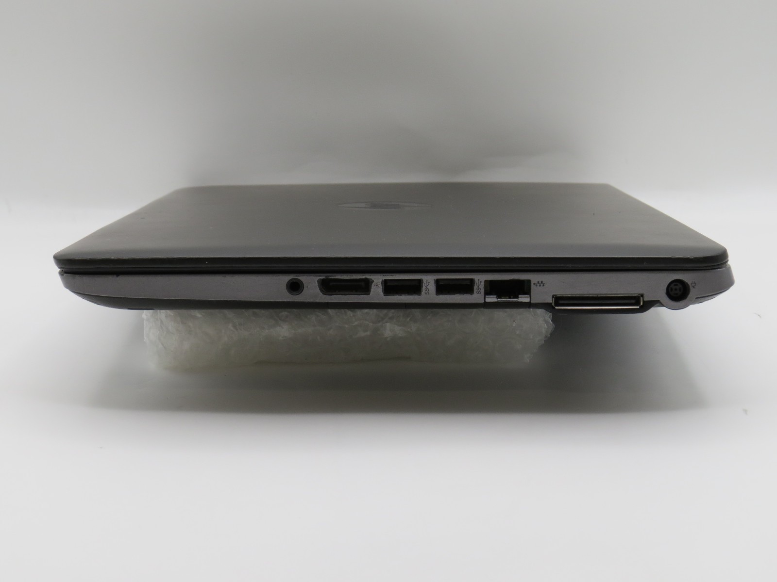 HP EliteBook 840 G2 | i5-5300U @ 2.3GHz | 8GB DDR3 | 256GB SSD | No OS