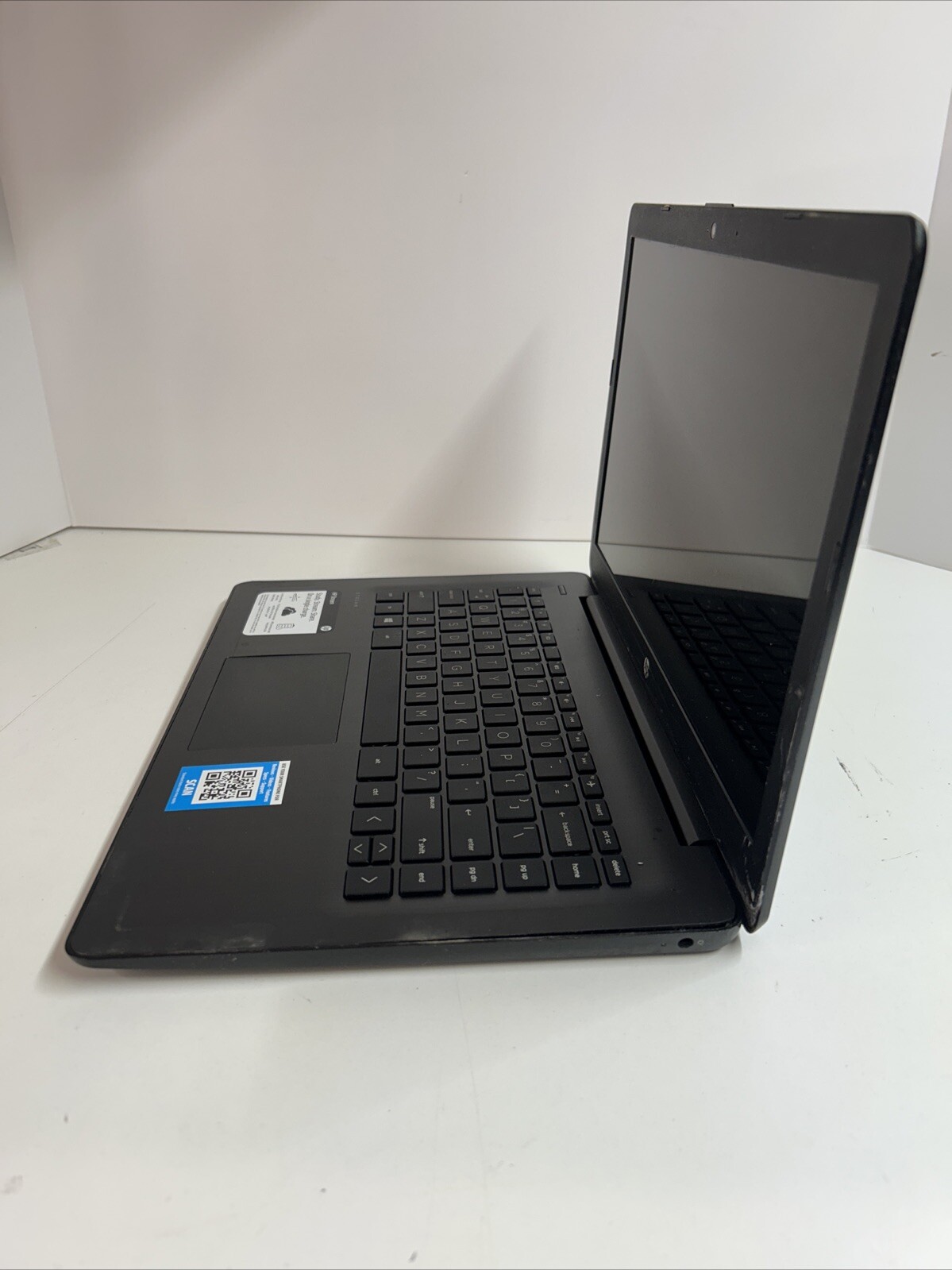 HP Stream 14″ Win10Pro, 32GB/64GB emmc , 4 GB Ram A4 9120e