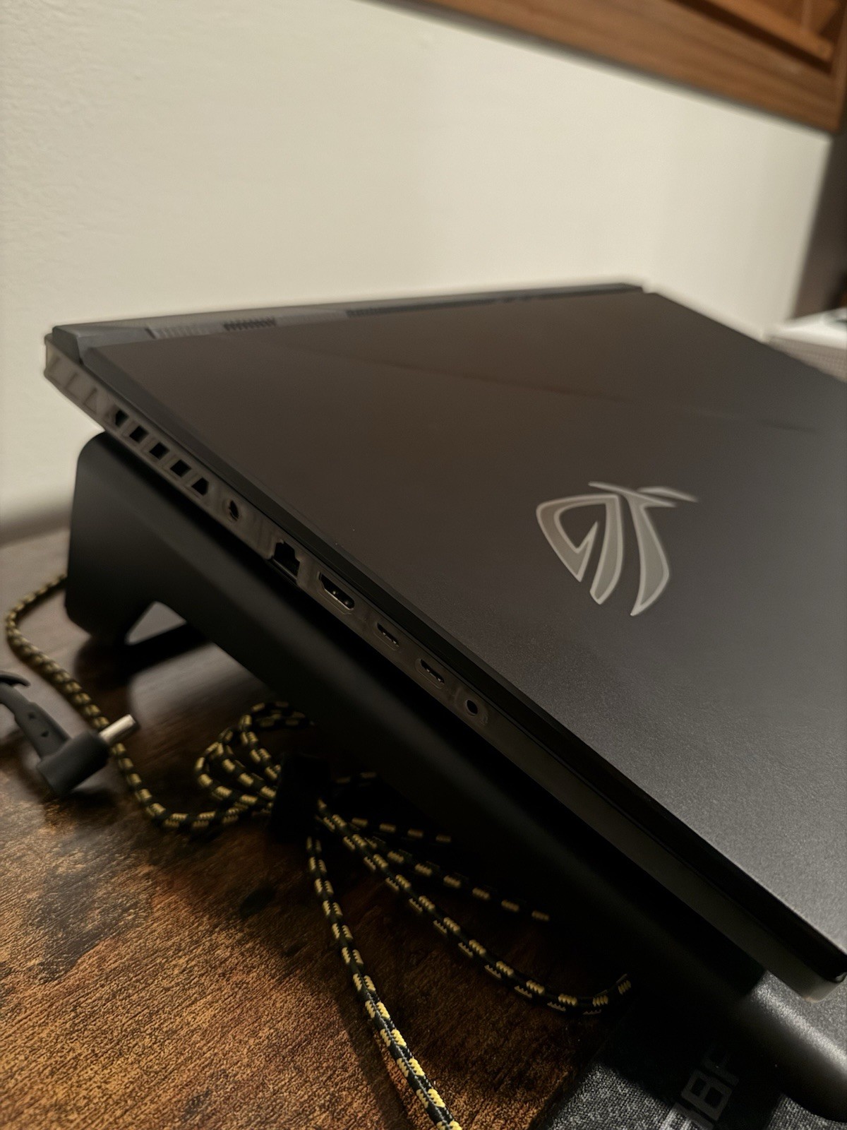 ASUS ROG Strix Scar 18 Intel Core i9-14900HX RTX 4080 32GB 1TB SSD Win 11
