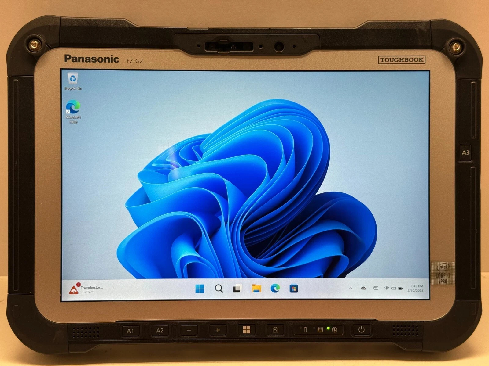 Panasonic FZ-G2 i7-10810U 16GB 1TB Win 11 Pro FZ-G2BZ00AKM Tablet & Charger