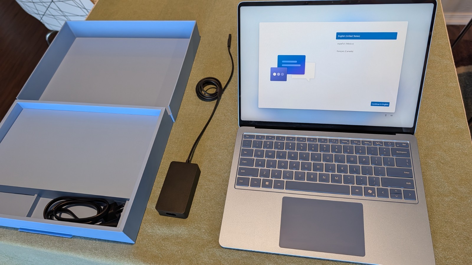 Microsoft Surface Laptop Copilot+ – 13.8″ – Snapdragon X Elite 16GB 1TB SSD