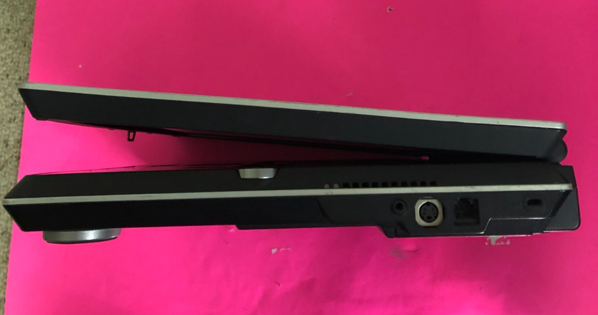 TOSHIBA QOSMIO G35-AV600 Core2 Due 17″ Laptop 4GB 2X 250GB HD WIN XP No Battery