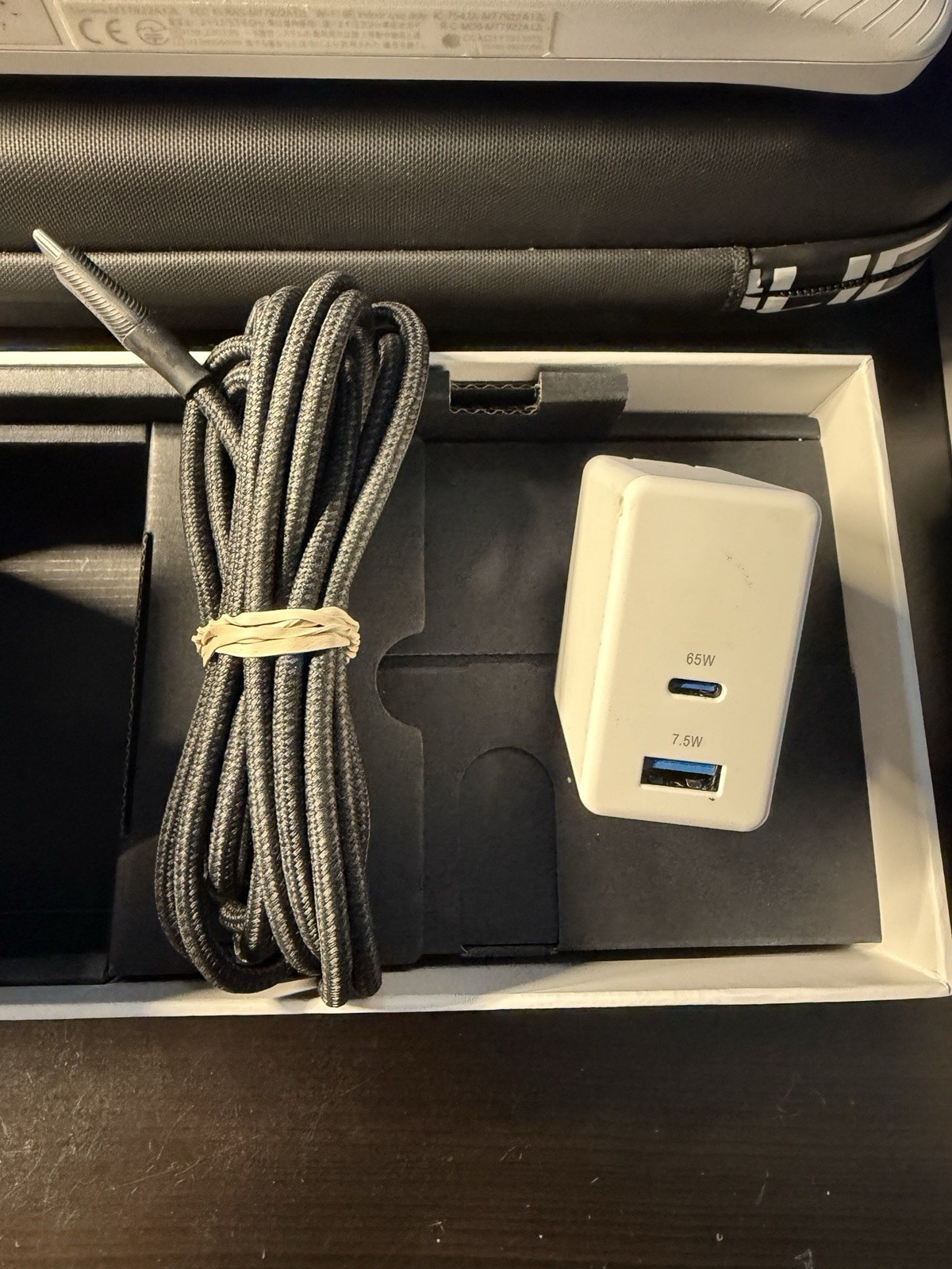 ASUS ROG Ally White w/ ASUS carrying case 1TB upgraded **MINT**
