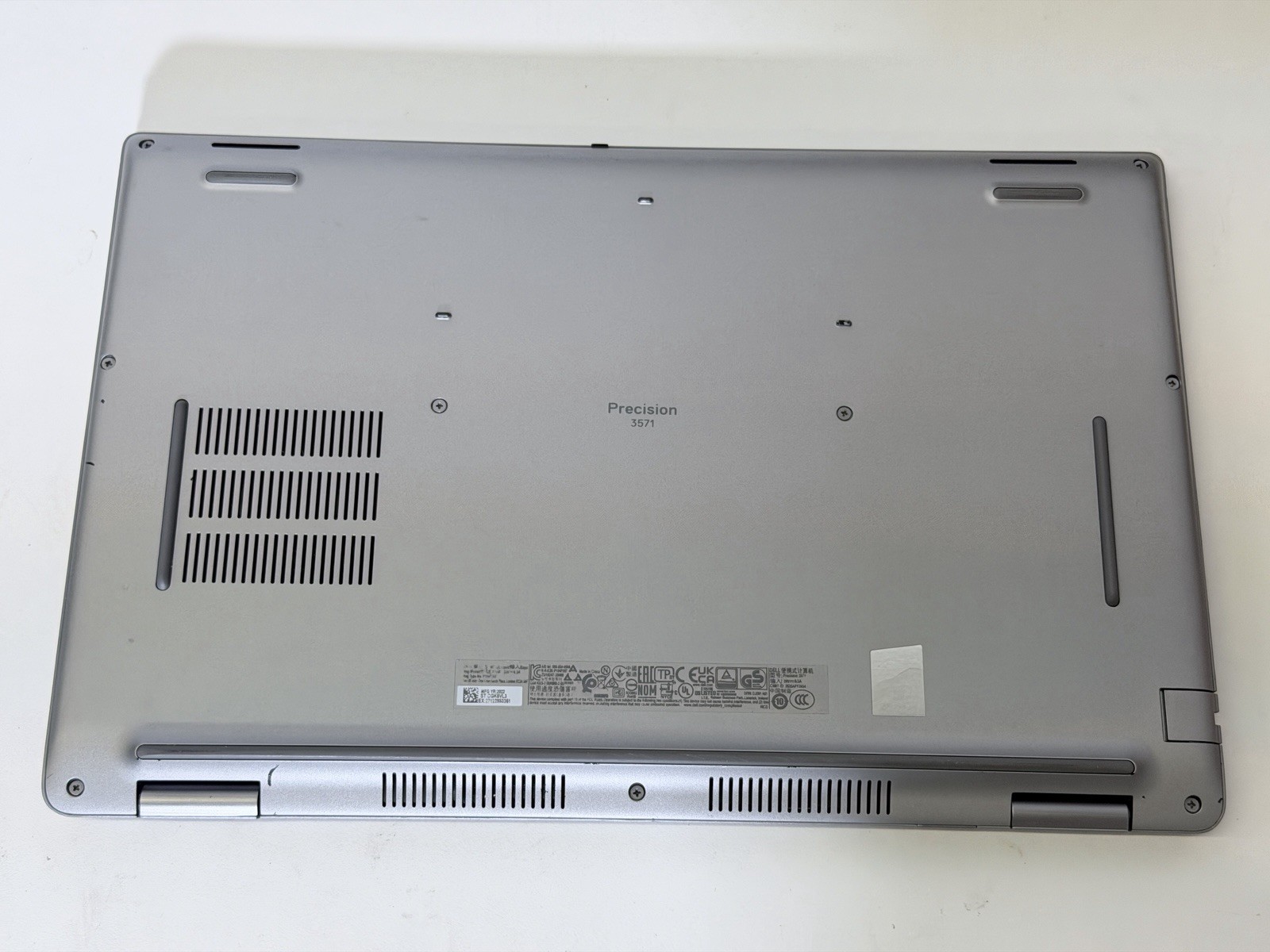 Dell Precision 3571 Intel Core i5-12600H 32GB 512GB 15.6″ WIn11P