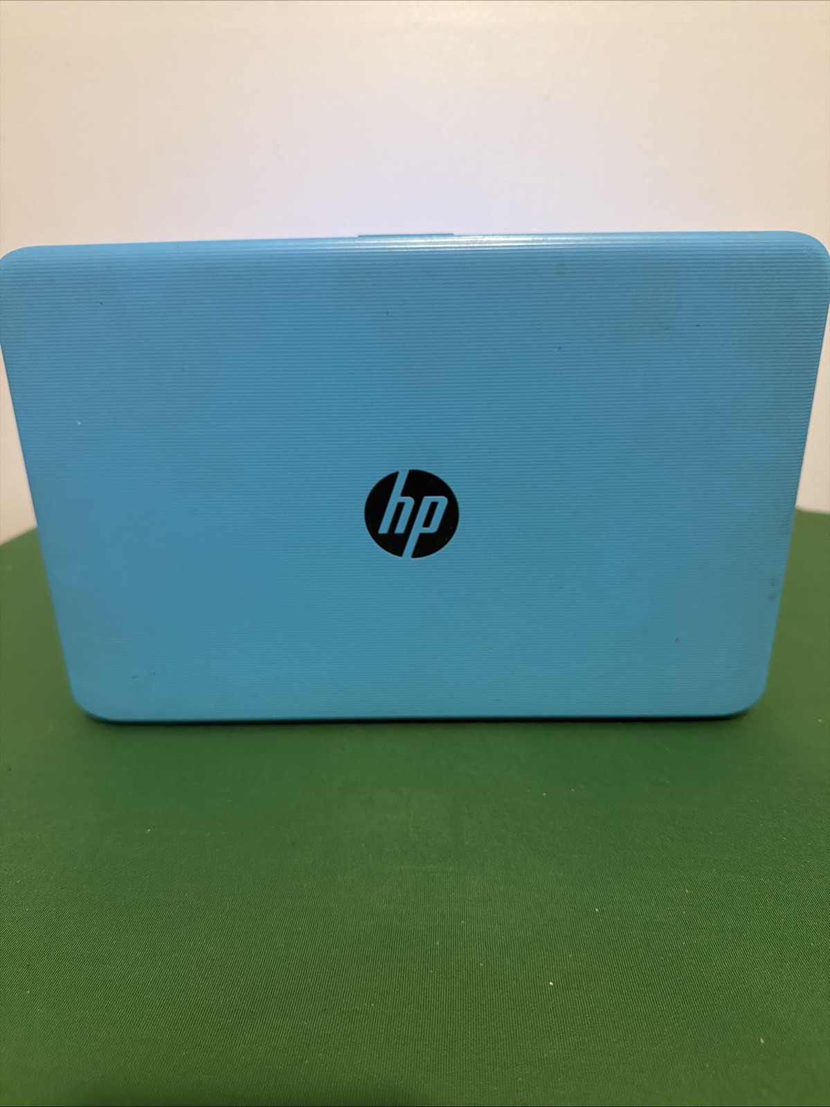 HP Stream Laptop 14inches-Intel Celeron N3060, @1.60Ghz, 4GB RAM