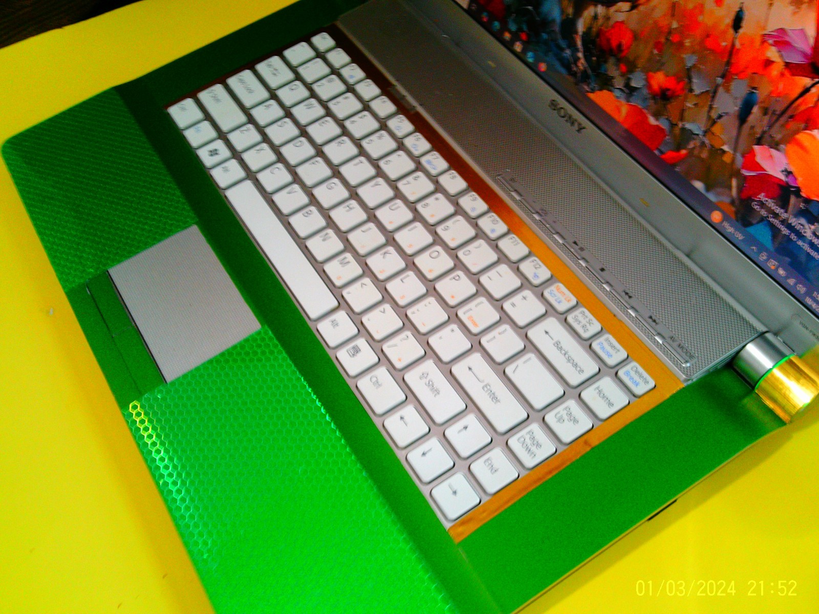 Sony Vaio POINT VENTURE vgn-fw351j,2.93ghz core 2×2,250ssd,4gb,16.4″hd bluray