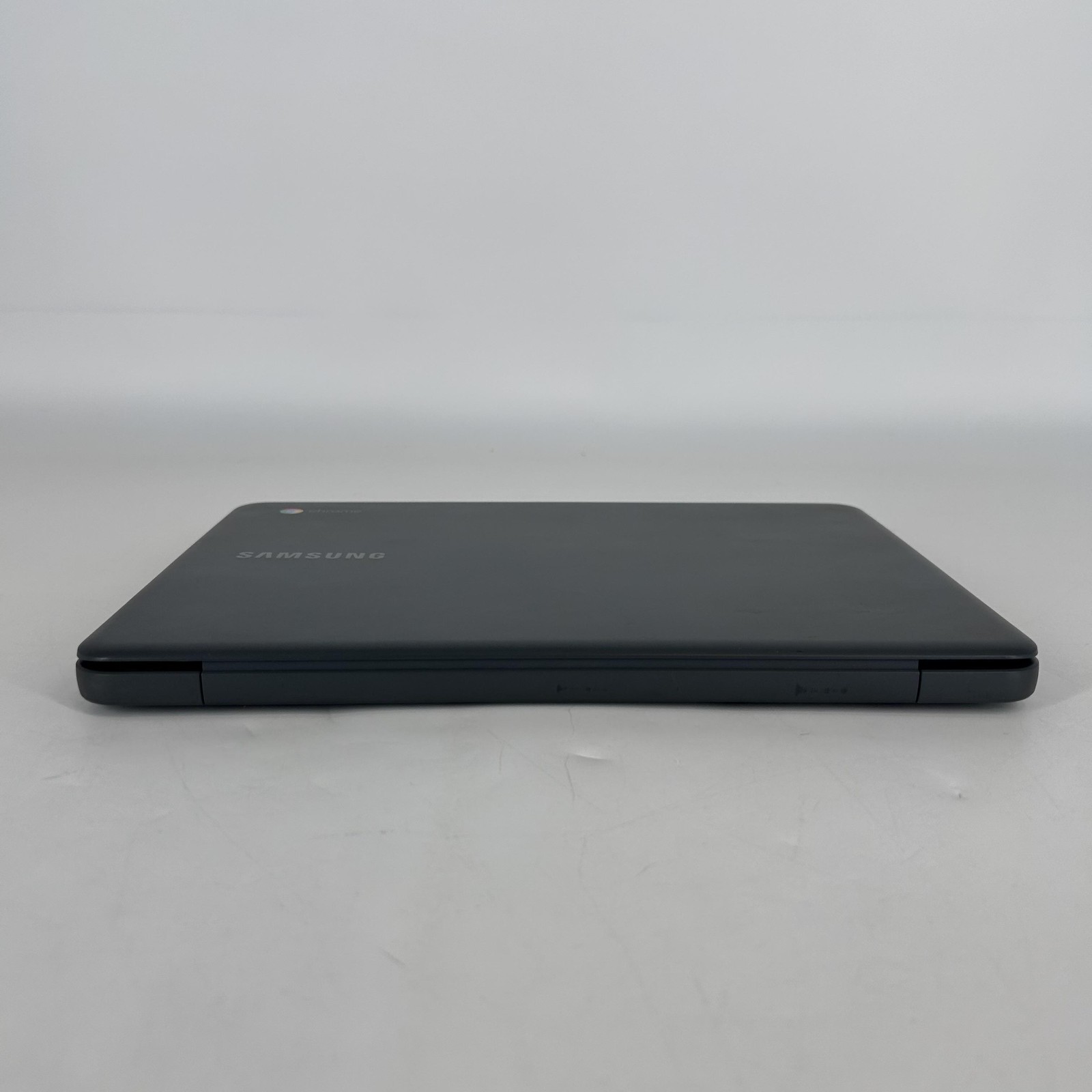 Samsung Chromebook 3 XE500C13 11.6 HD 1.6 GHz Celeron 4GB 16GB eMMC No Battery