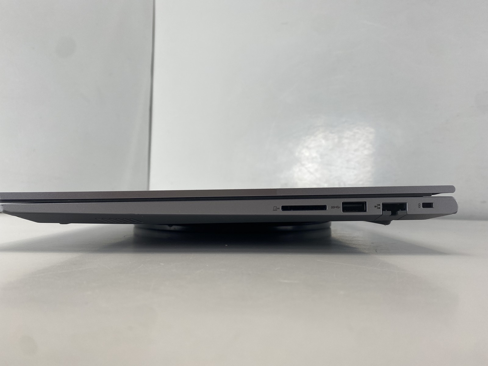 Lenovo Laptop ThinkBook 16 G8 IRL 16″ Intel Core 5 210H 512GB – Arctic Gray