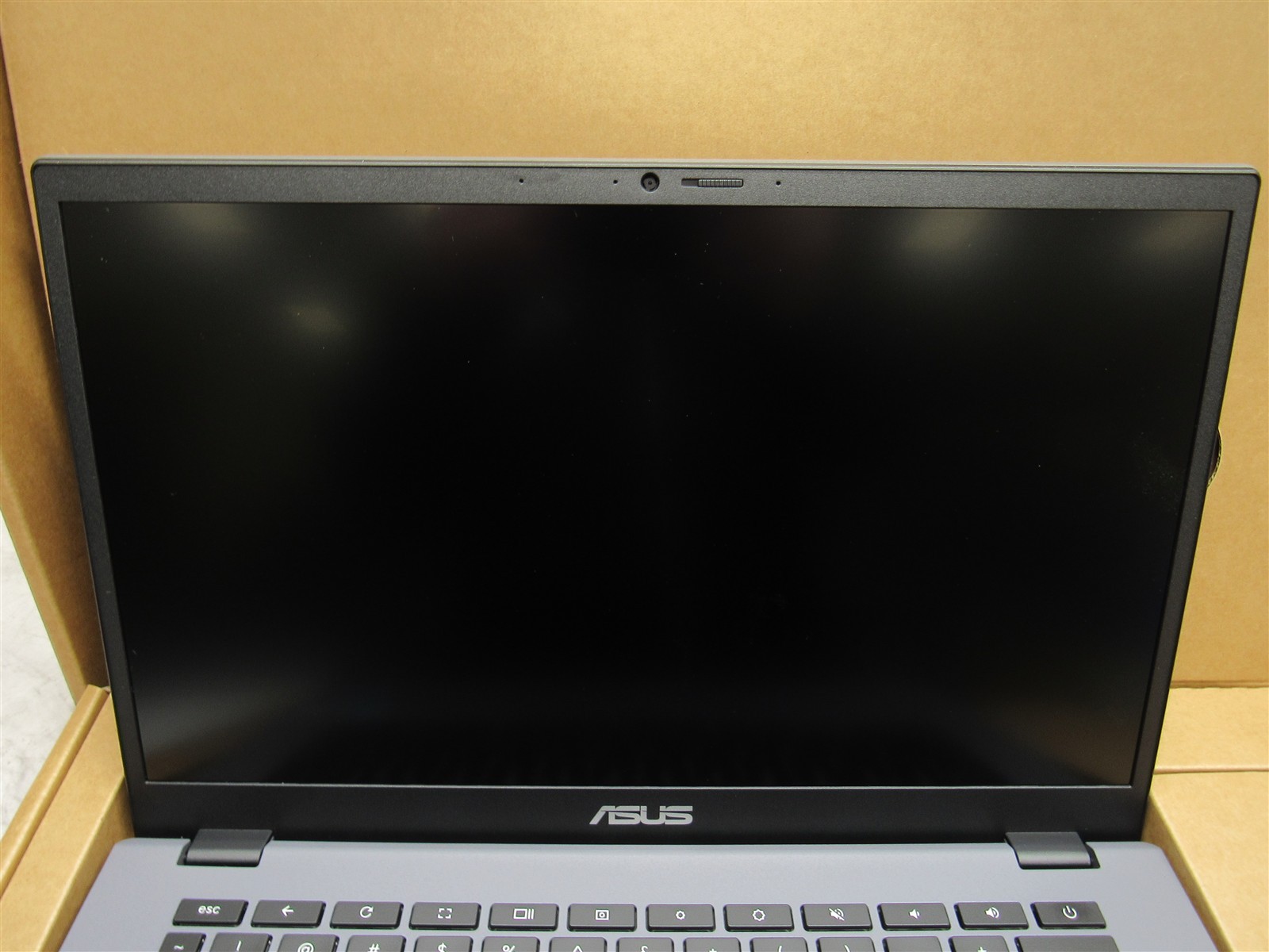 NEW ASUS Chromebook Plus CX3402 14″ Intel i3-1215U 8GB DDR5 128GB SSD ChromeOS